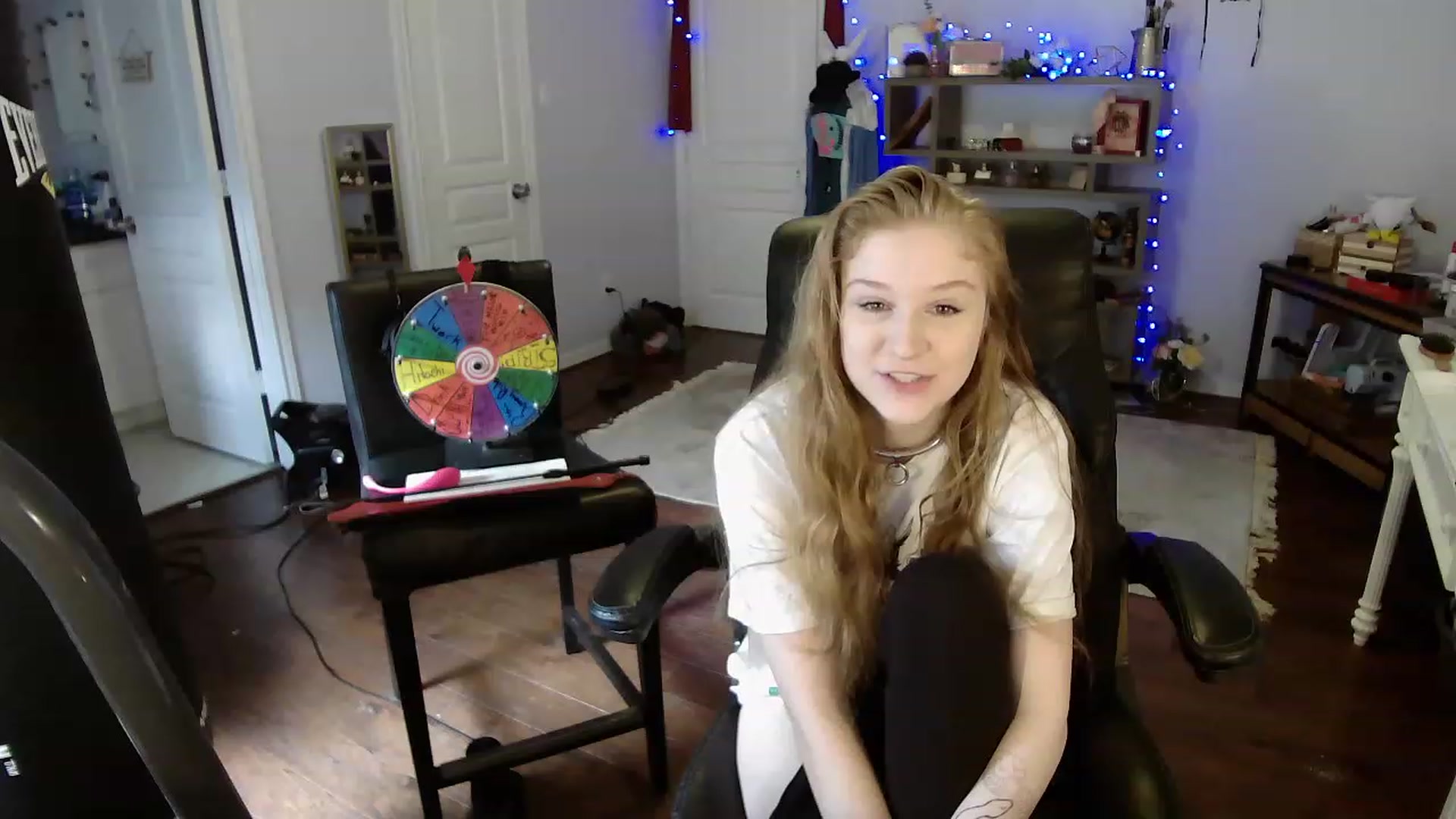 Gallery image thumbnail from Bunnydathug's myfreecams stream on, 04/20/2023, 14:45 image 11 of 20