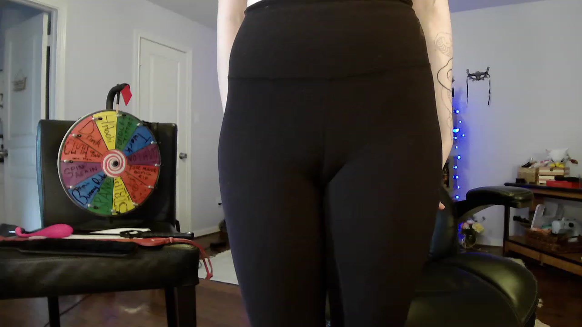 Gallery image thumbnail from Bunnydathug's myfreecams stream on, 04/20/2023, 16:32 image 19 of 20