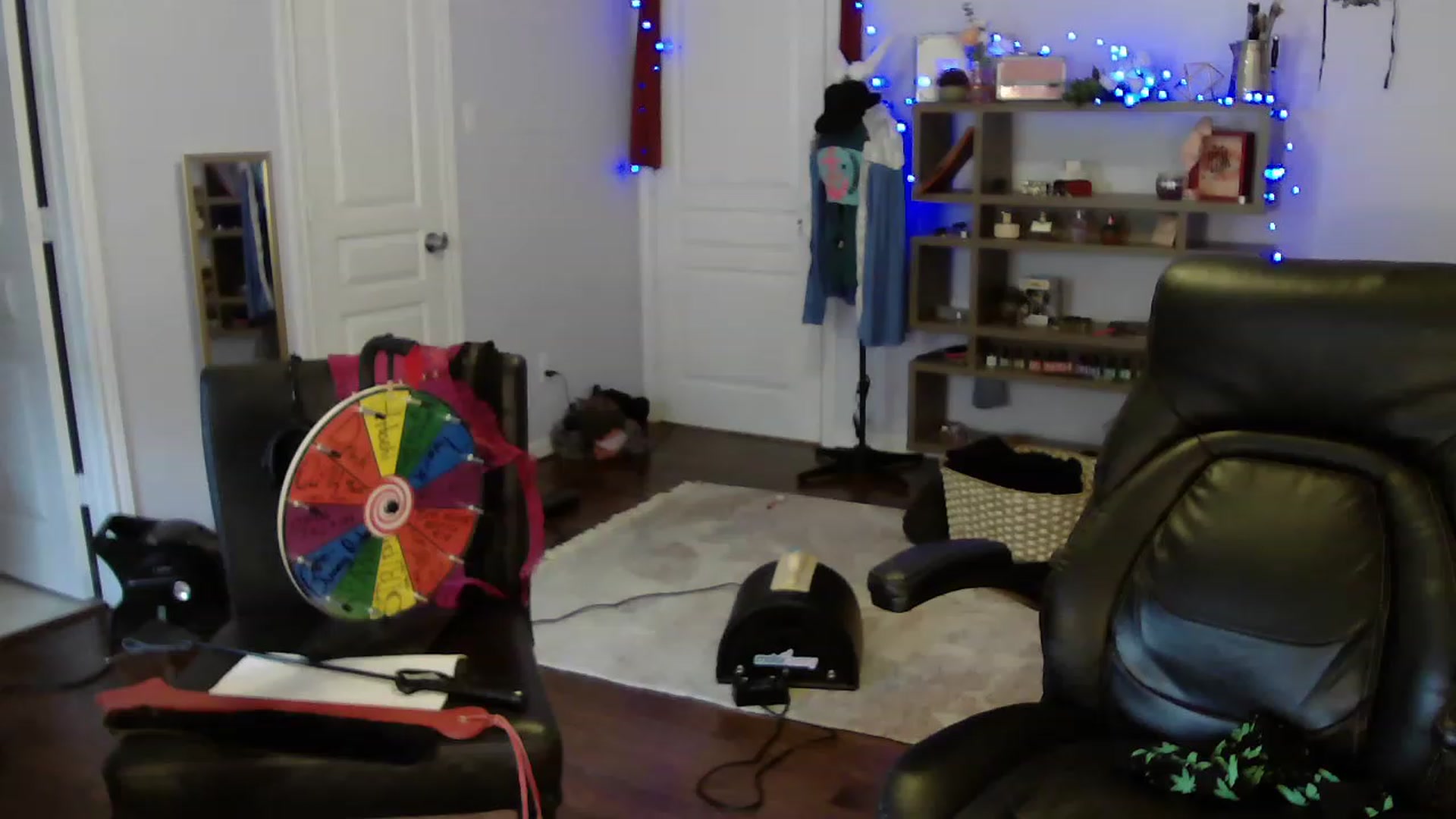 Gallery image thumbnail from Bunnydathug's myfreecams stream on, 04/20/2023, 19:00 image 6 of 20