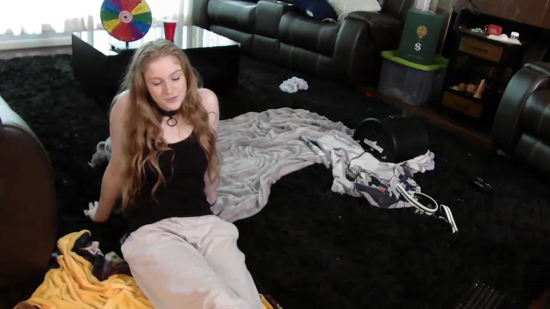 Gallery image thumbnail from Bunnydathug's myfreecams stream on, 04/21/2023, 19:17 image 10 of 20