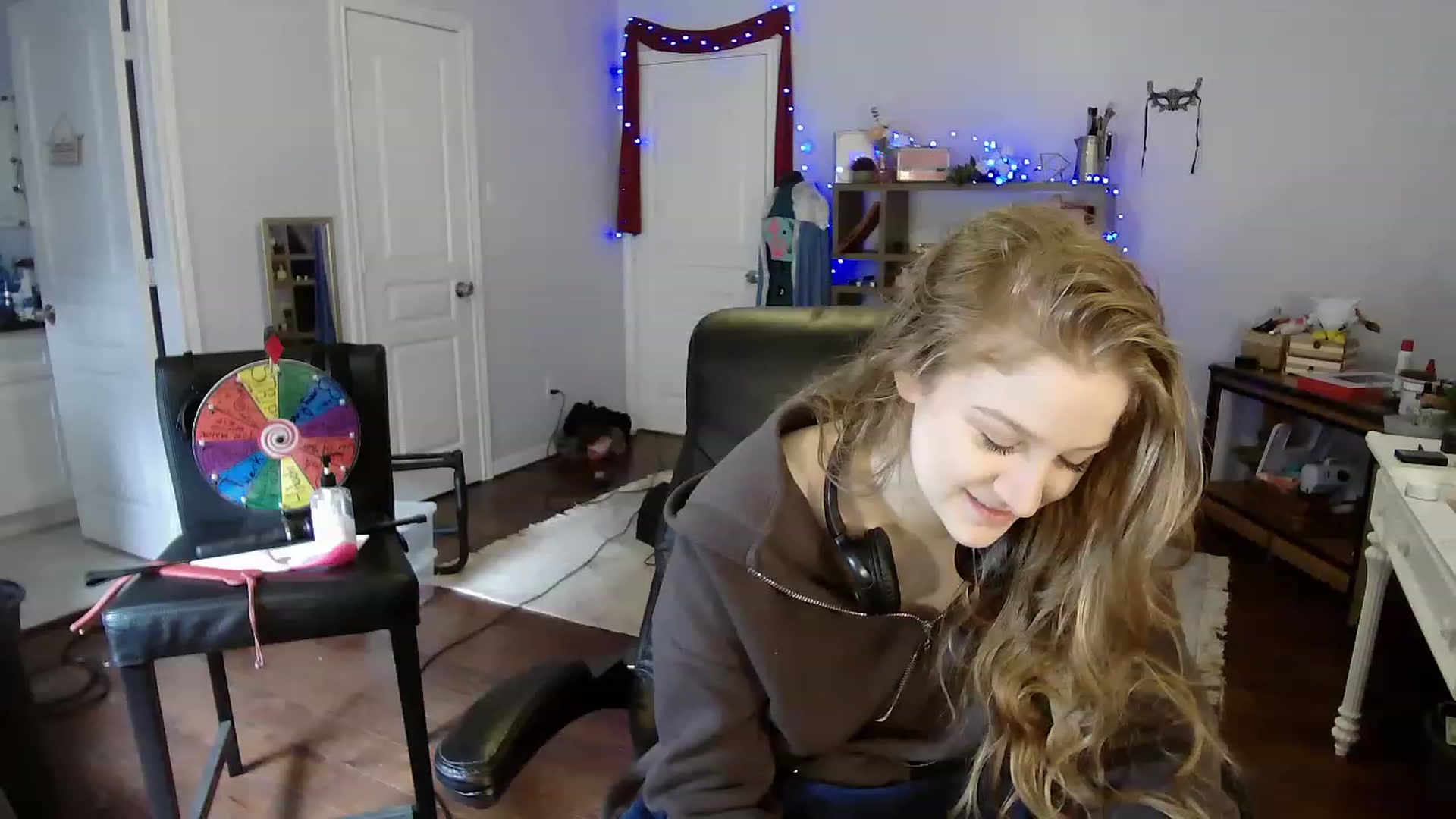 Gallery image thumbnail from Bunnydathug's myfreecams stream on, 04/24/2023, 17:00 image 2 of 20