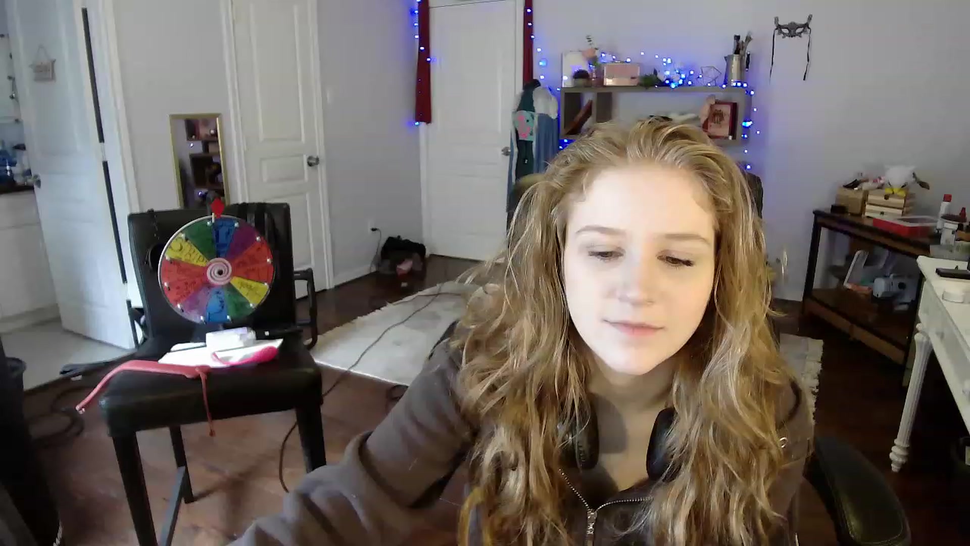 Gallery image thumbnail from Bunnydathug's myfreecams stream on, 04/24/2023, 17:37 image 18 of 20