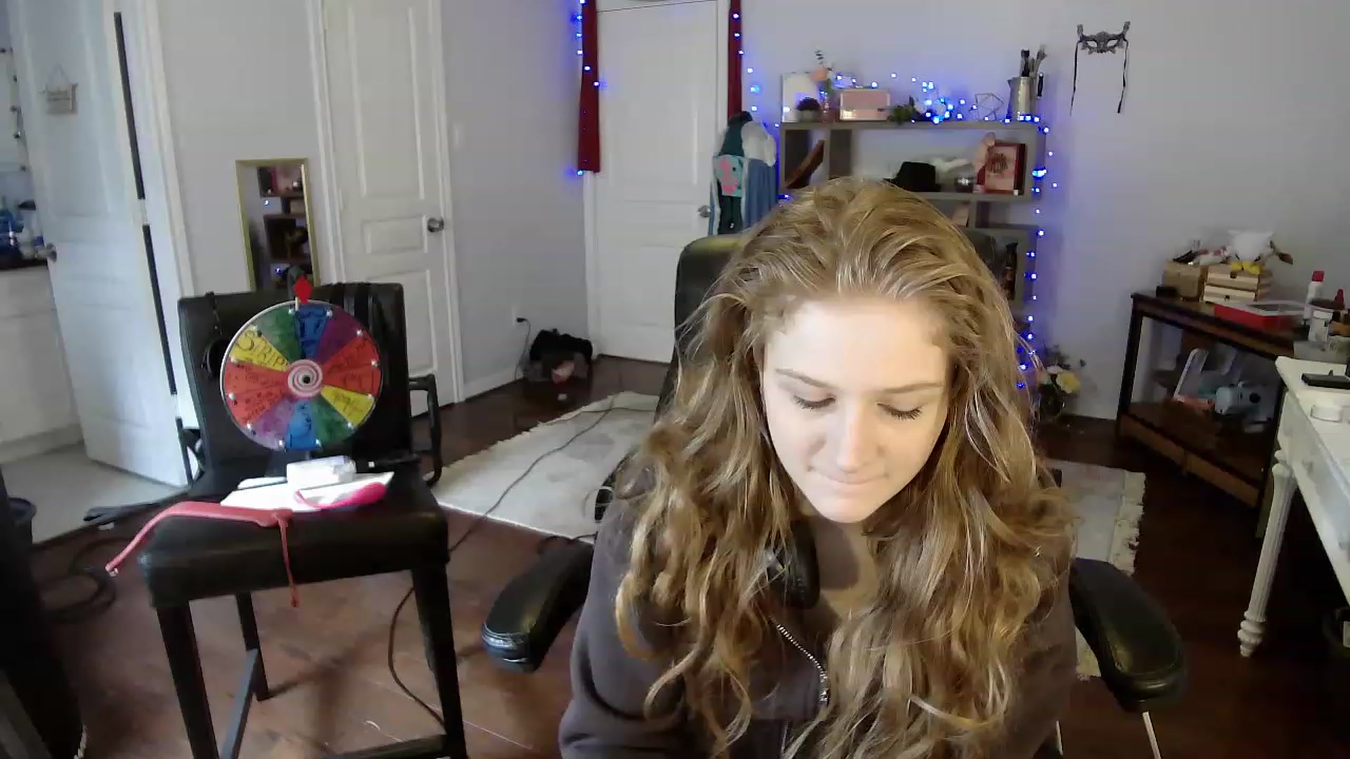 Gallery image thumbnail from Bunnydathug's myfreecams stream on, 04/24/2023, 17:37 image 14 of 20