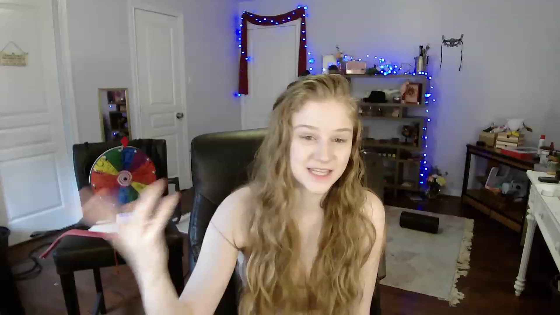 Gallery image thumbnail from Bunnydathug's myfreecams stream on, 04/25/2023, 18:12 image 12 of 20
