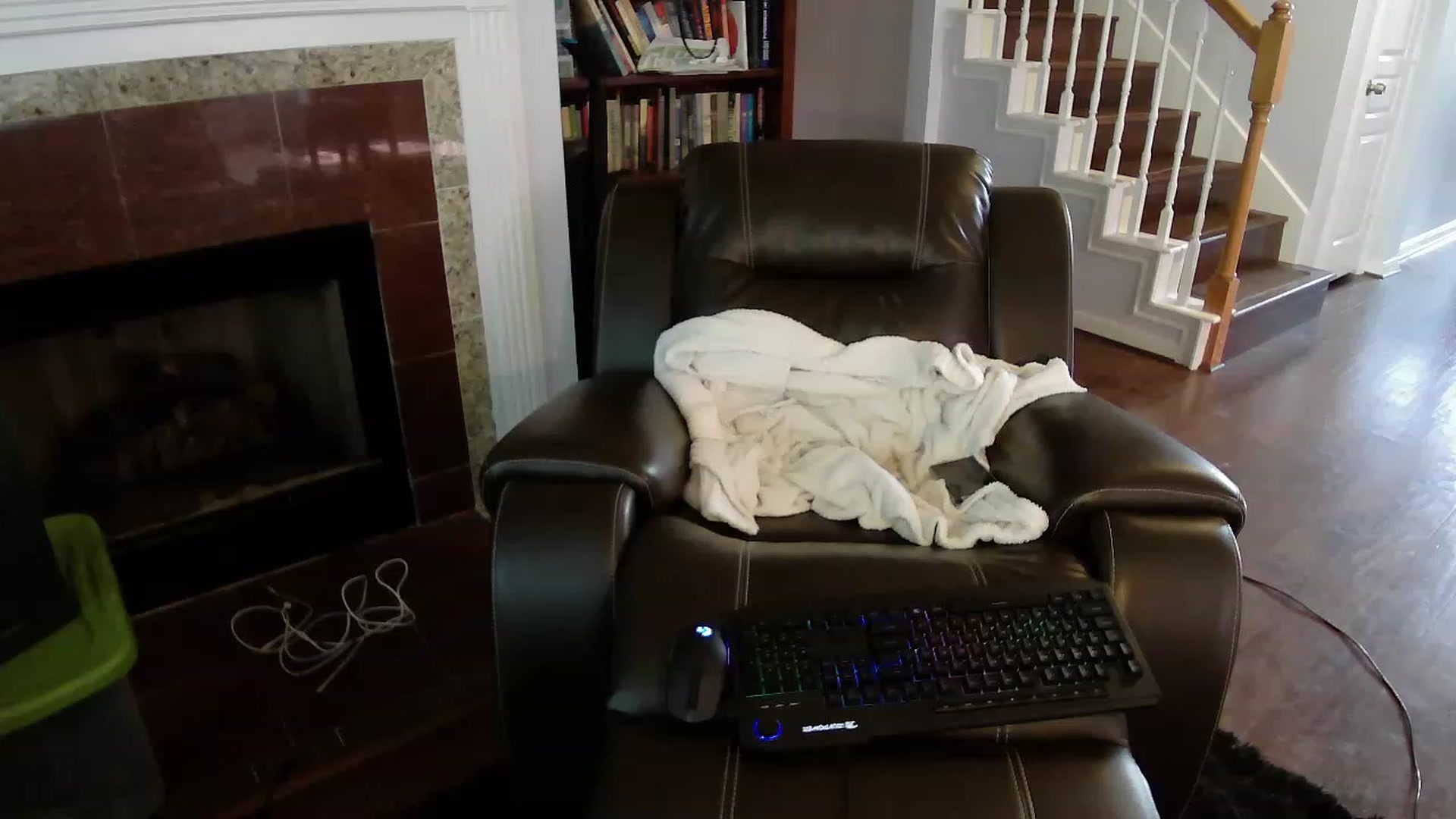 Gallery image thumbnail from Bunnydathug's myfreecams stream on, 04/28/2023, 15:47 image 12 of 20
