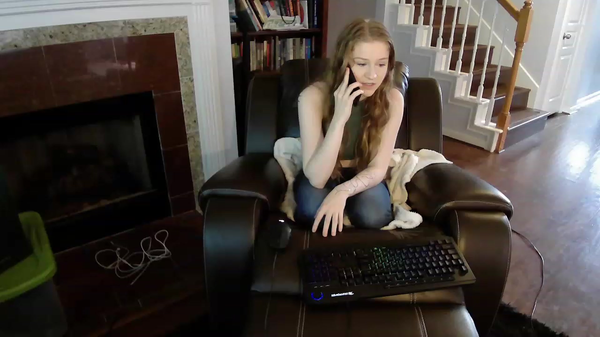 Gallery image thumbnail from Bunnydathug's myfreecams stream on, 04/28/2023, 15:47 image 5 of 20