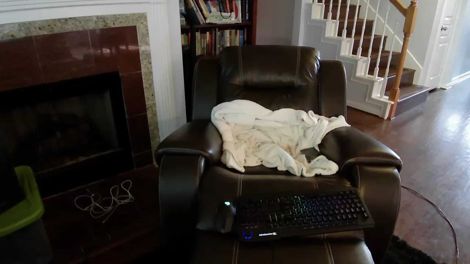 Gallery image thumbnail from Bunnydathug's myfreecams stream on, 04/28/2023, 15:47 image 13 of 20
