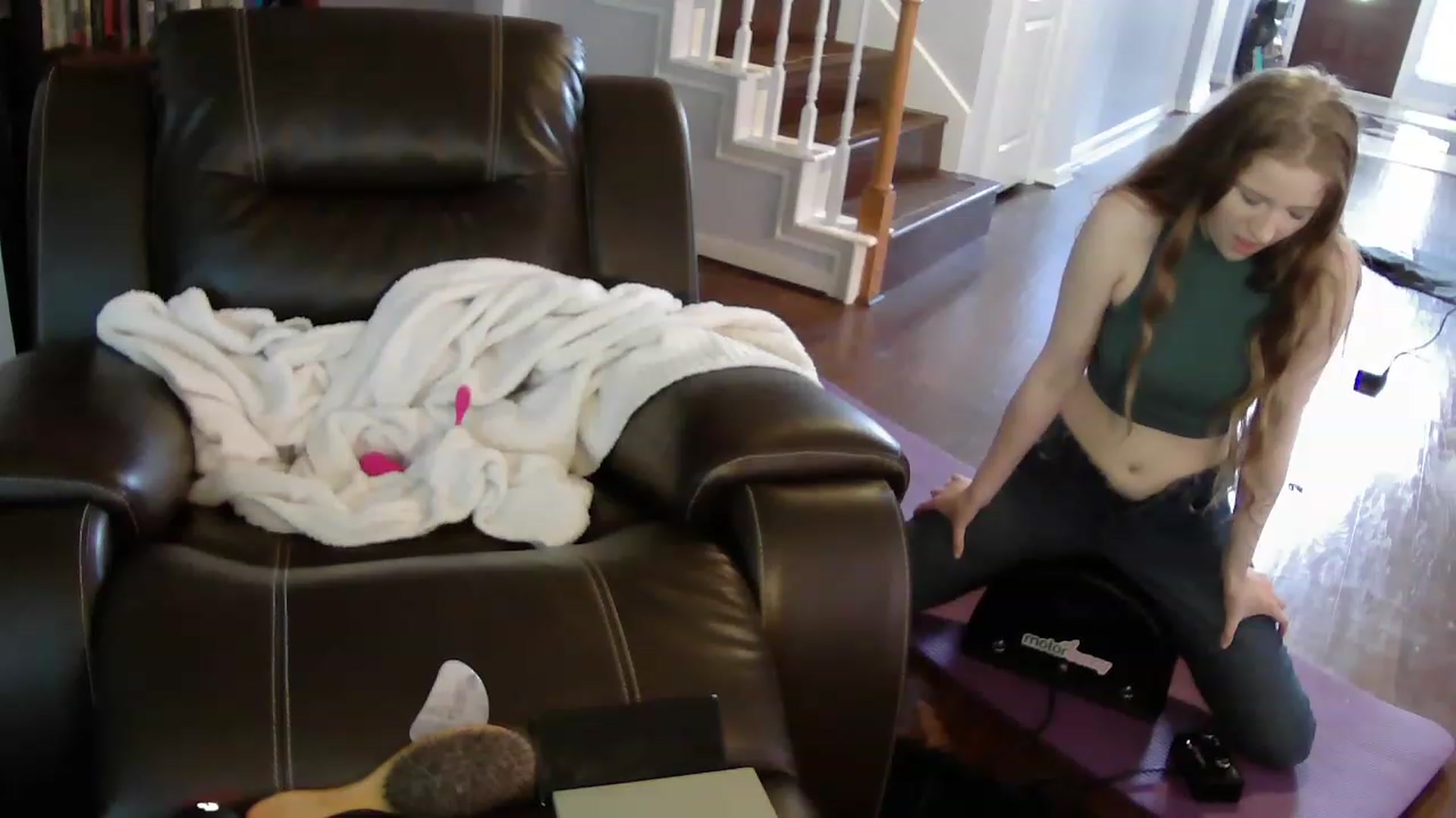 Gallery image thumbnail from Bunnydathug's myfreecams stream on, 04/28/2023, 16:56 image 10 of 20