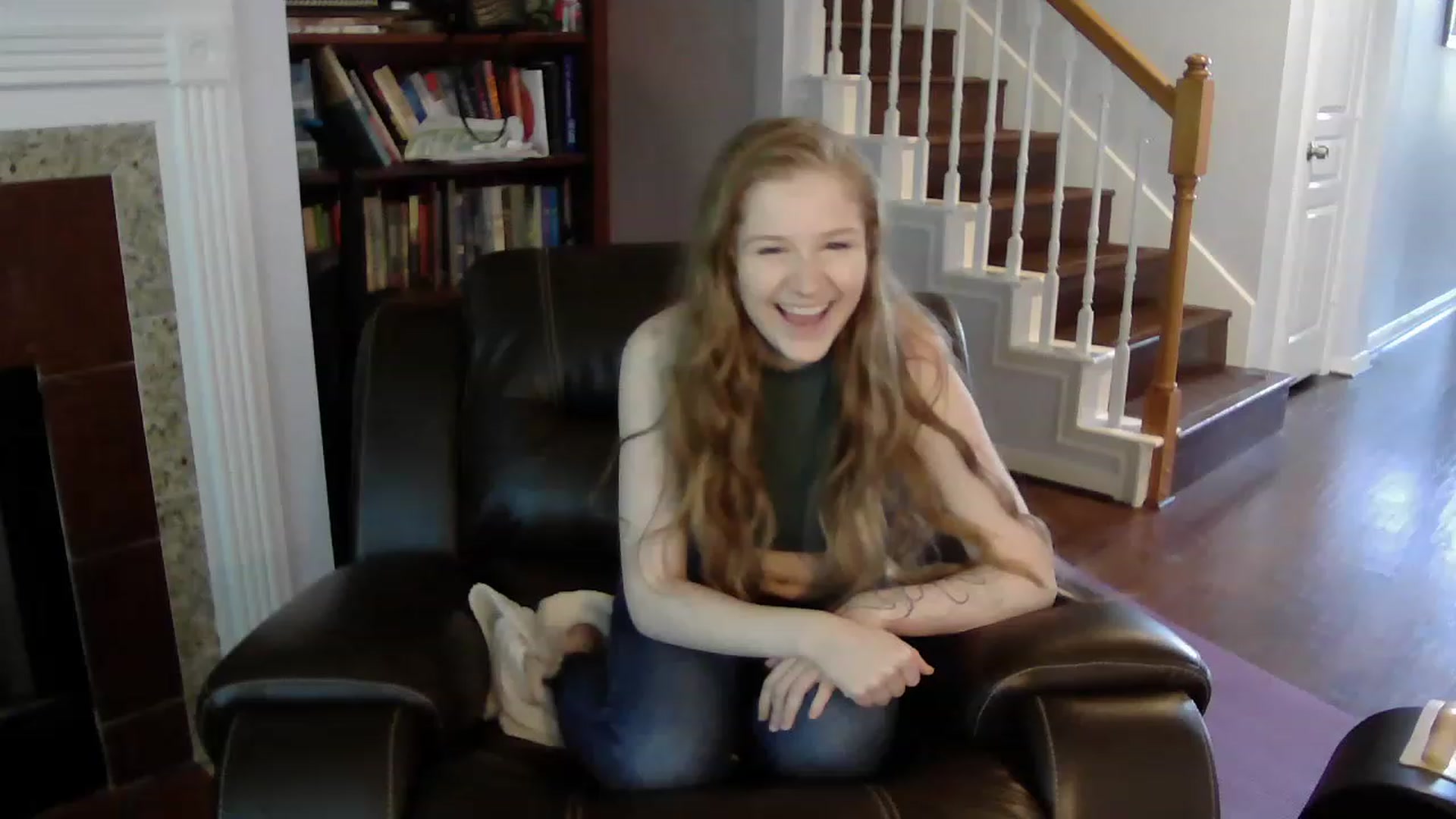 Gallery image thumbnail from Bunnydathug's myfreecams stream on, 04/28/2023, 17:28 image 7 of 20