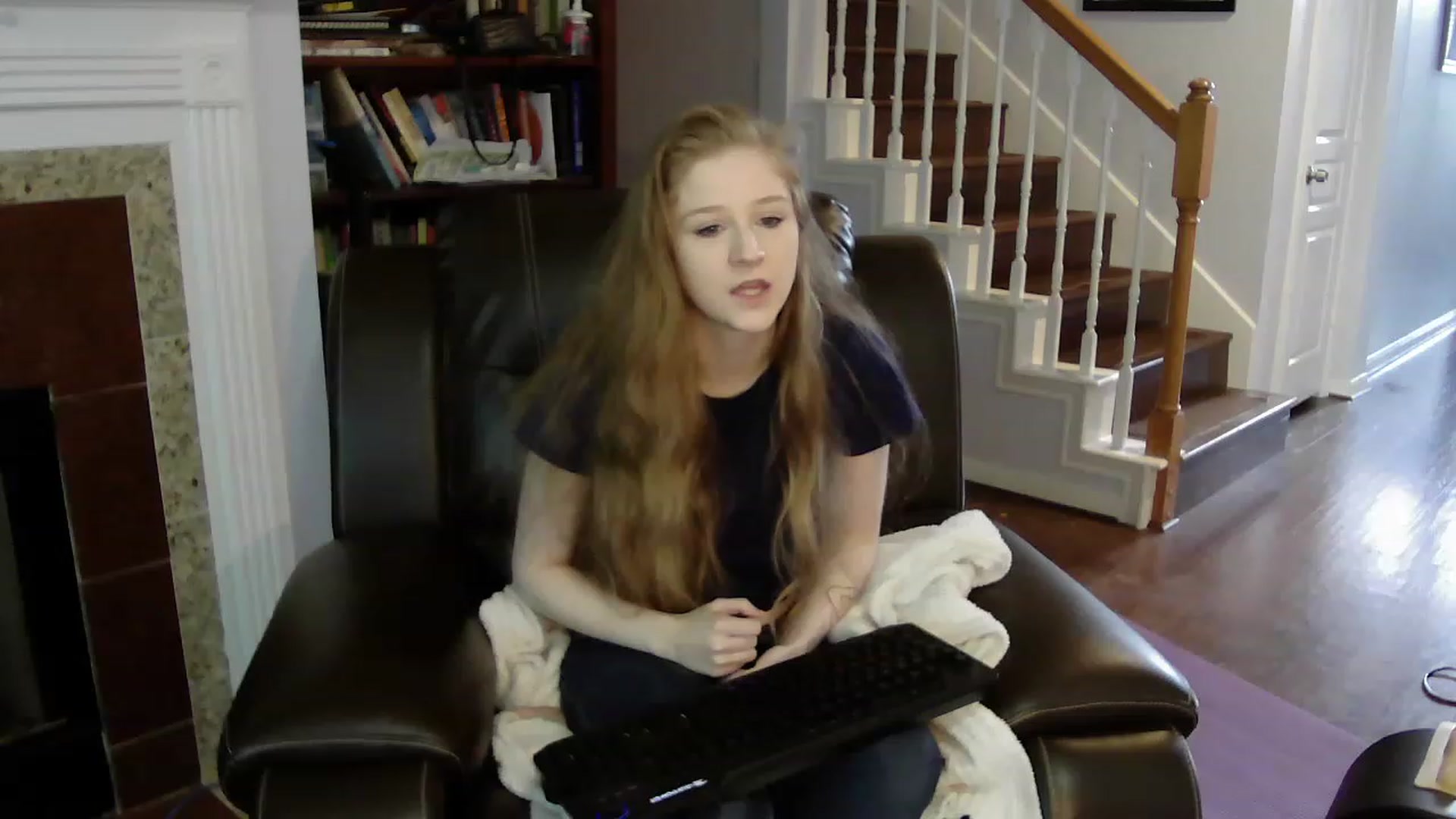 Gallery image thumbnail from Bunnydathug's myfreecams stream on, 04/29/2023, 15:11 image 1 of 20