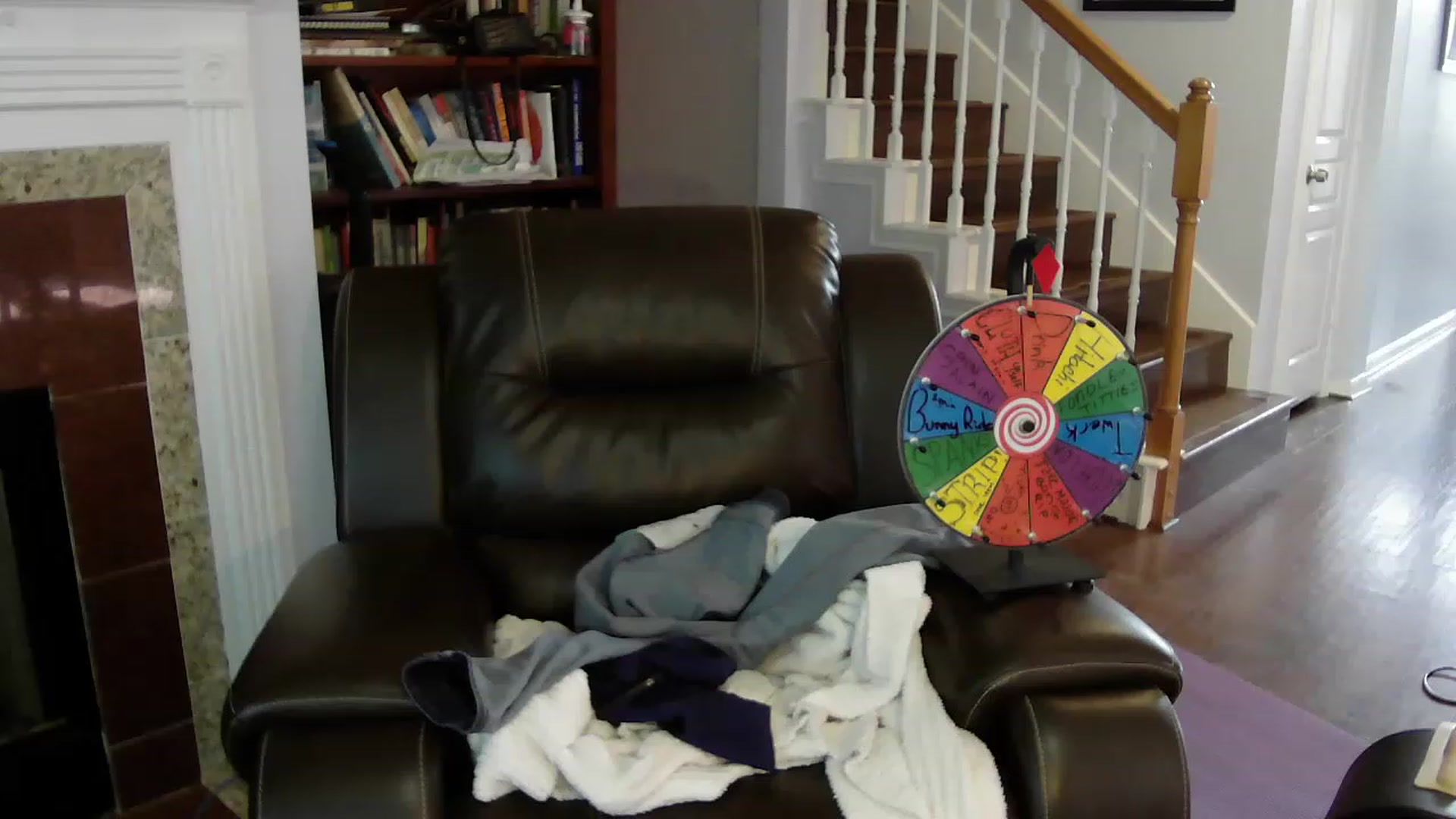 Gallery image thumbnail from Bunnydathug's myfreecams stream on, 04/29/2023, 15:11 image 10 of 20