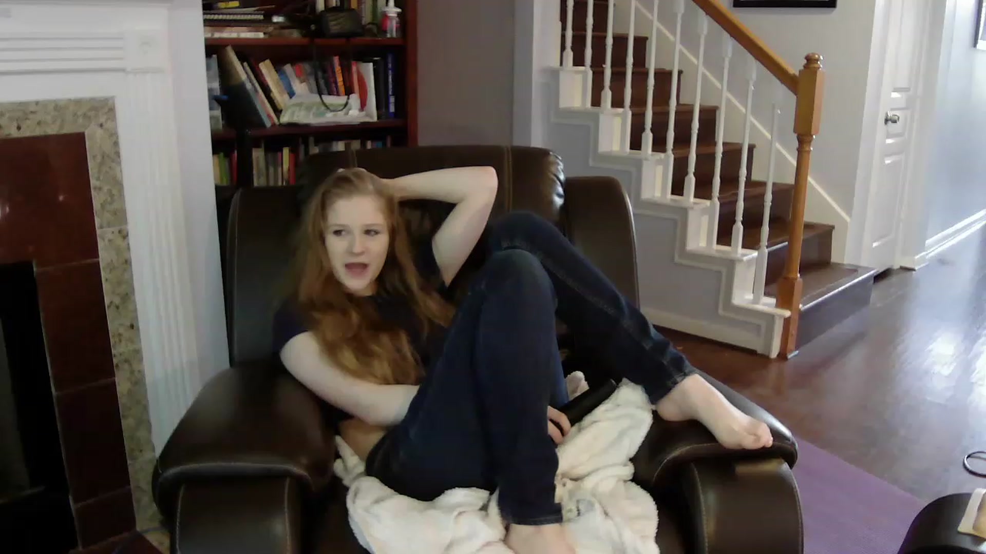 Gallery image thumbnail from Bunnydathug's myfreecams stream on, 04/29/2023, 15:11 image 4 of 20