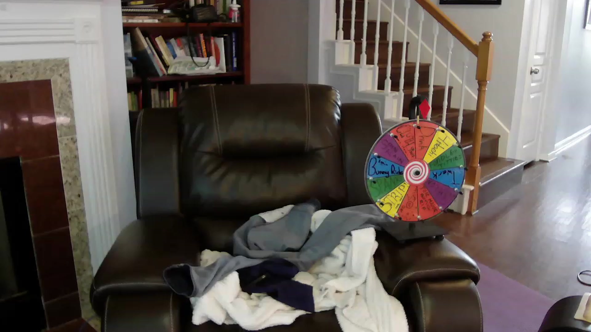 Gallery image thumbnail from Bunnydathug's myfreecams stream on, 04/29/2023, 15:11 image 9 of 20