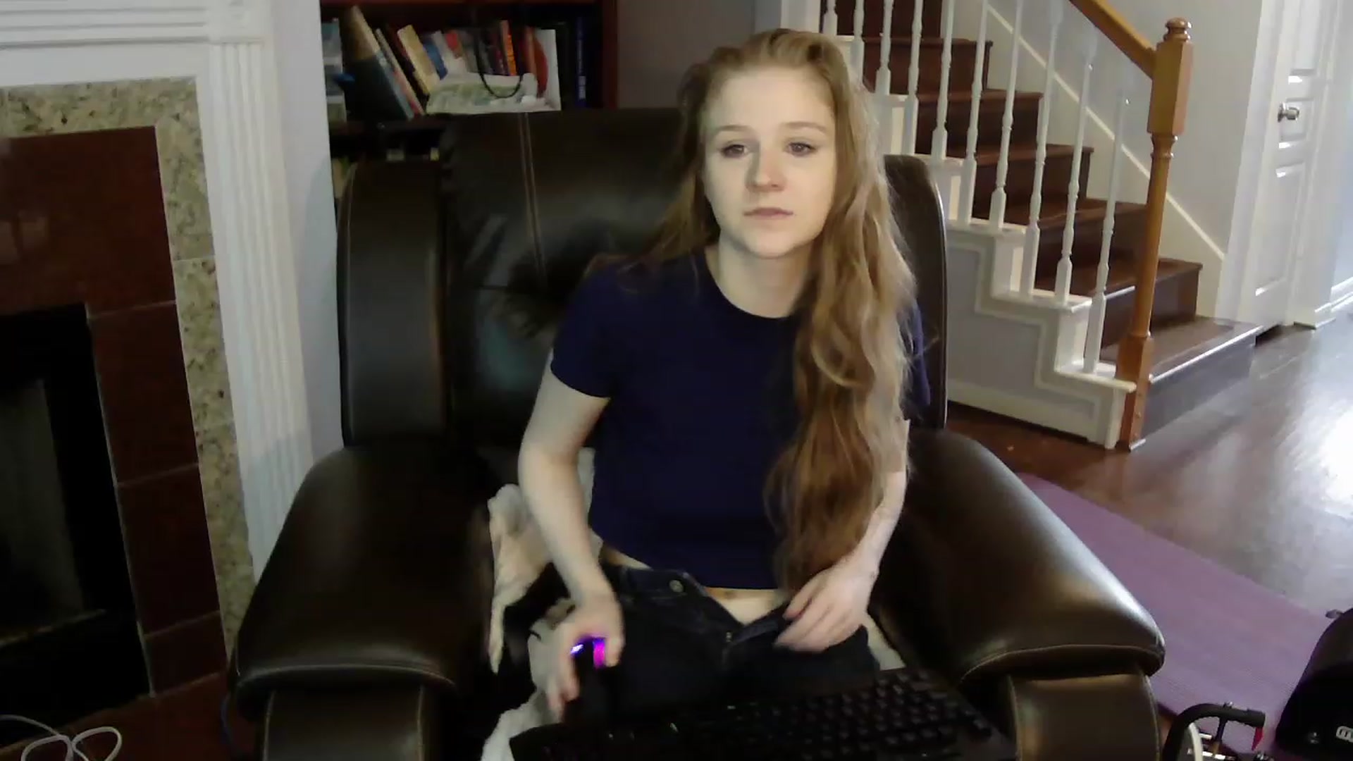 Gallery image thumbnail from Bunnydathug's myfreecams stream on, 04/29/2023, 17:45 image 6 of 20