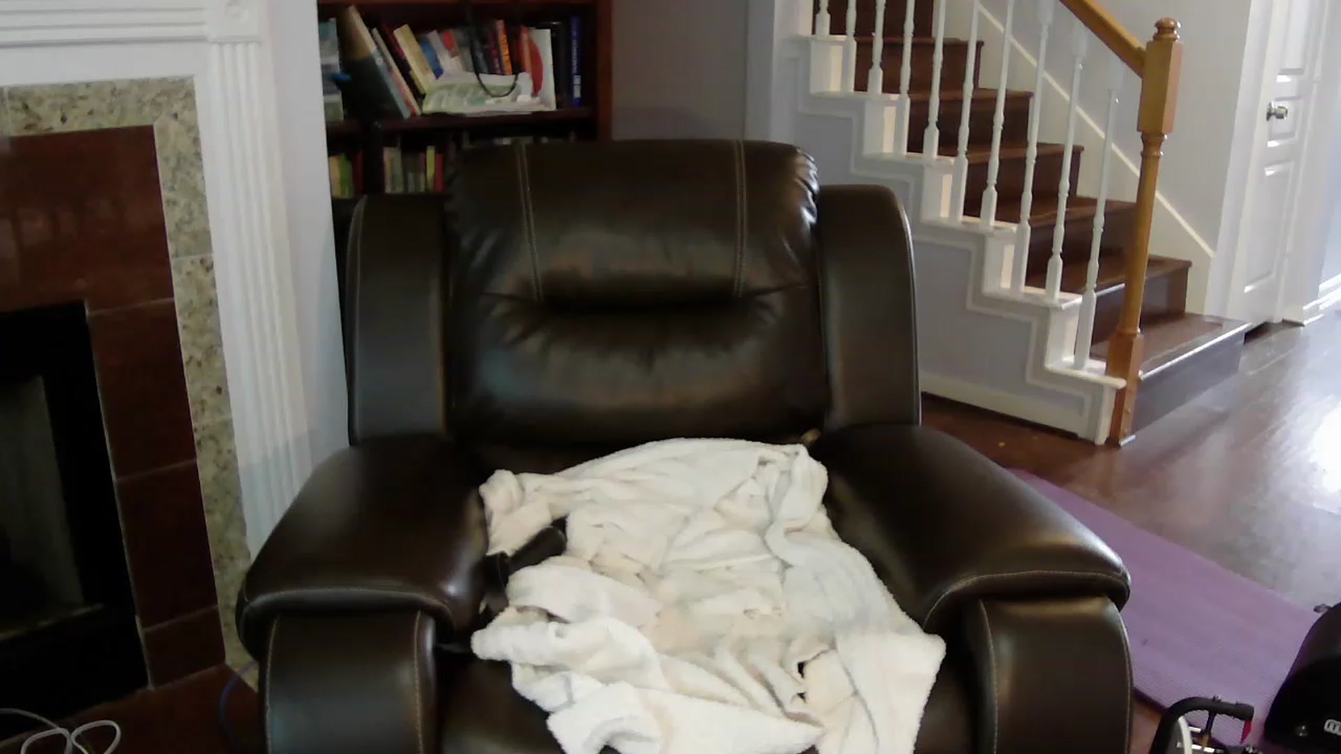 Gallery image thumbnail from Bunnydathug's myfreecams stream on, 04/29/2023, 17:45 image 12 of 20