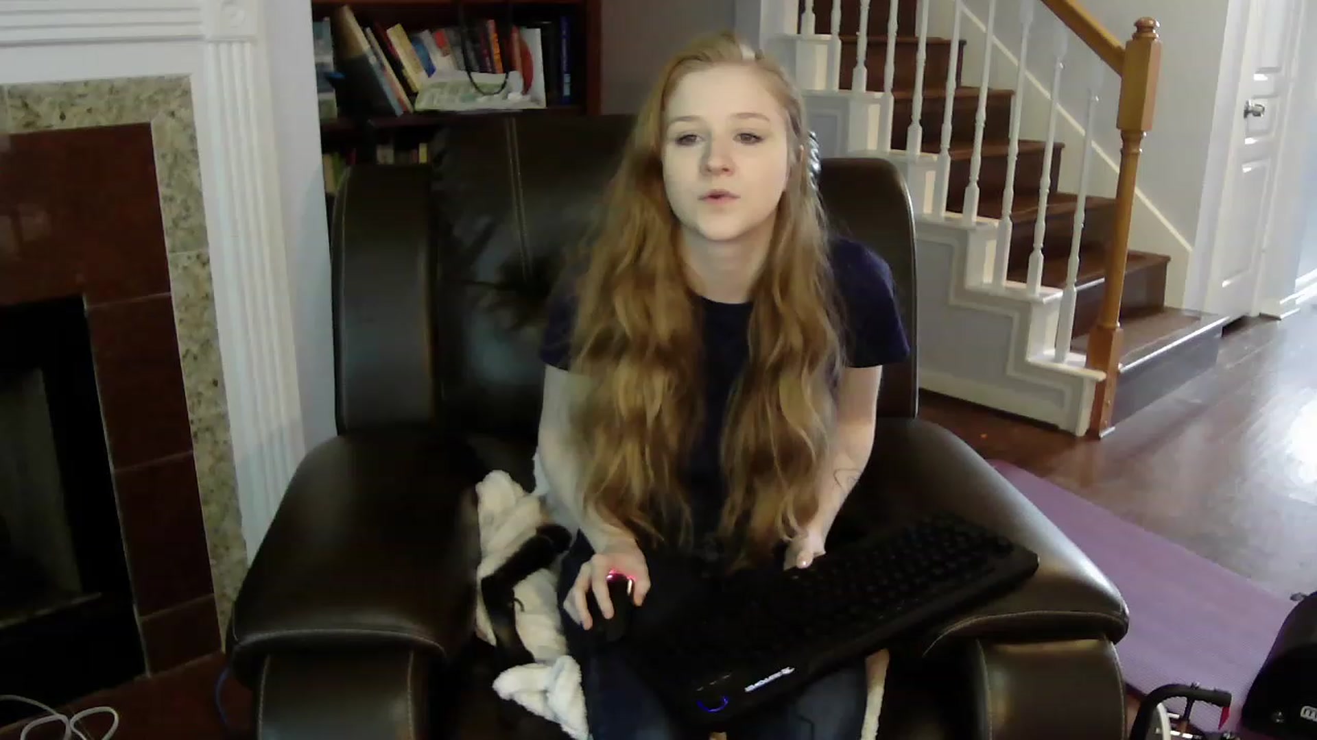 Gallery image thumbnail from Bunnydathug's myfreecams stream on, 04/29/2023, 17:45 image 1 of 20