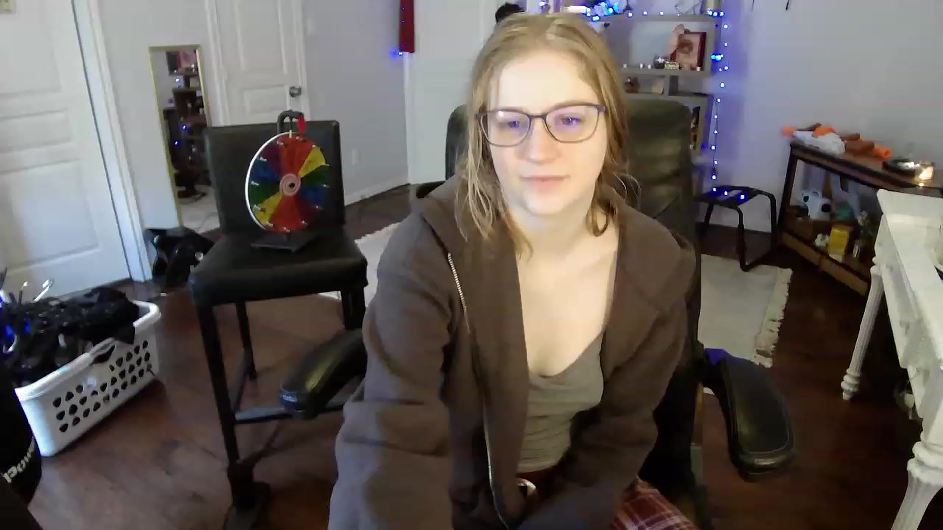 Gallery image thumbnail from Bunnydathug's myfreecams stream on, 05/01/2023, 19:55 image 14 of 20