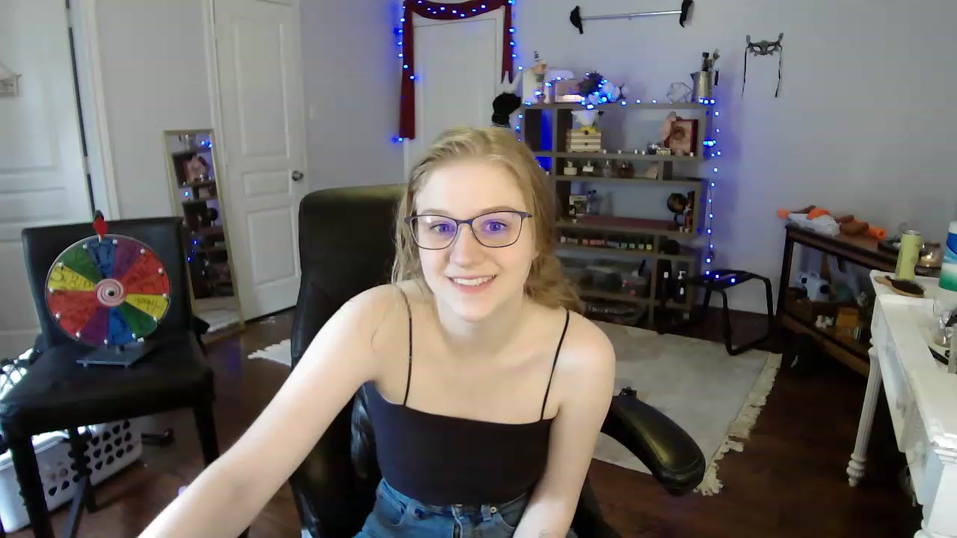 Gallery image thumbnail from Bunnydathug's myfreecams stream on, 05/02/2023, 19:31 image 10 of 20