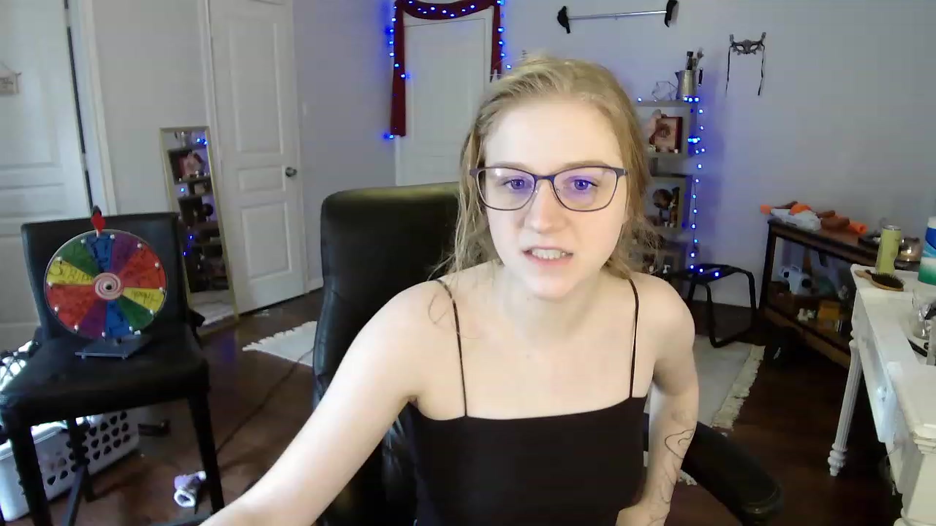 Gallery image thumbnail from Bunnydathug's myfreecams stream on, 05/02/2023, 19:31 image 11 of 20