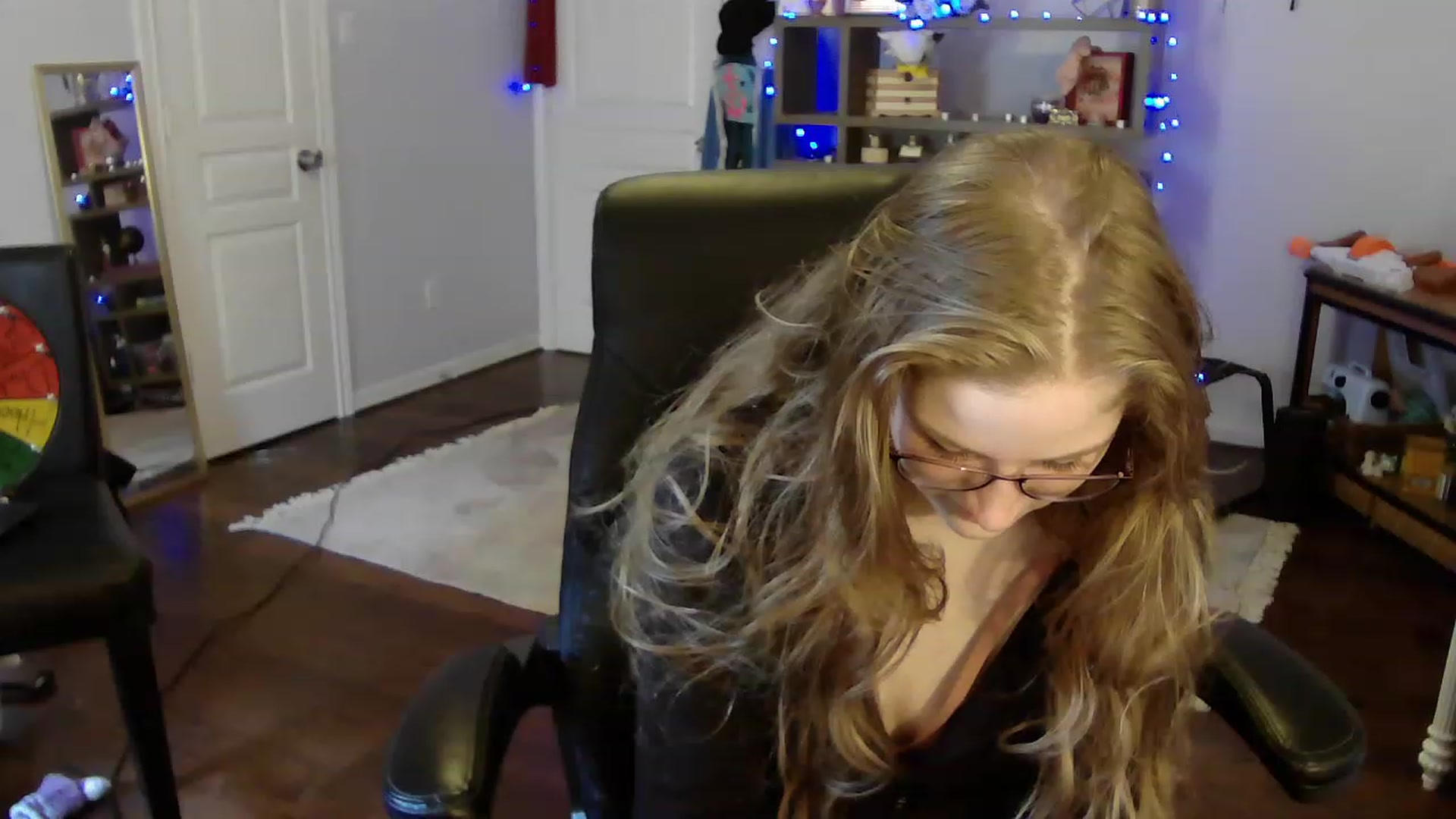 Gallery image thumbnail from Bunnydathug's myfreecams stream on, 05/03/2023, 18:29 image 9 of 20