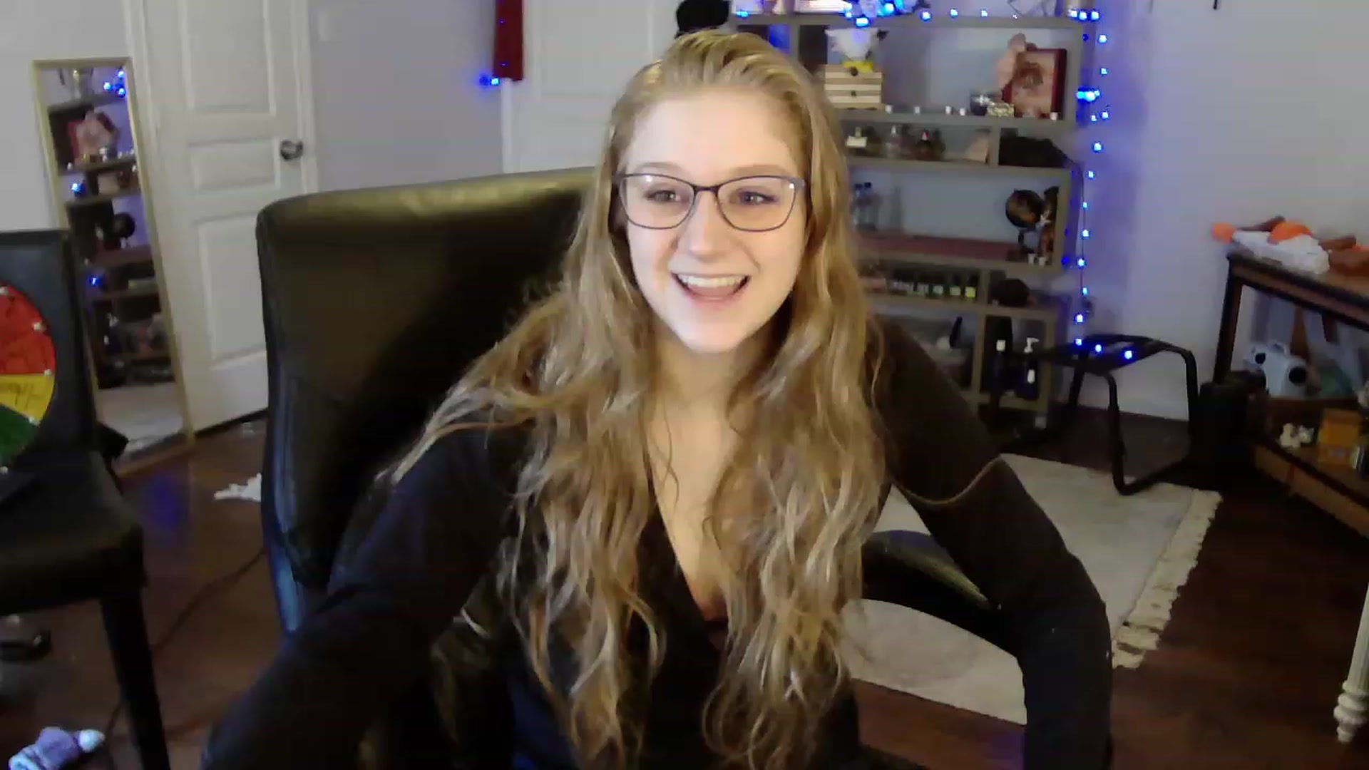 Gallery image thumbnail from Bunnydathug's myfreecams stream on, 05/03/2023, 18:29 image 19 of 20