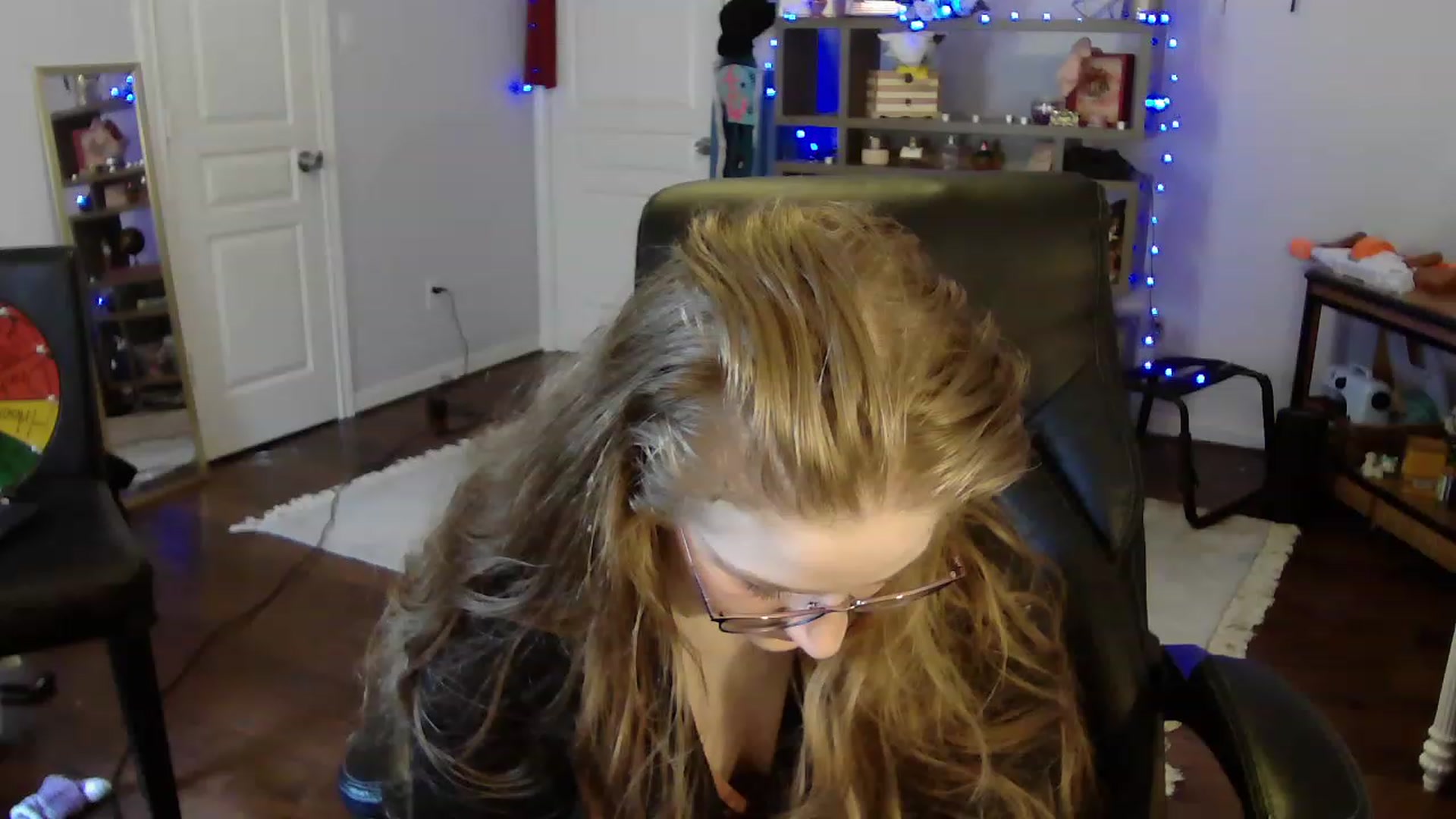 Gallery image thumbnail from Bunnydathug's myfreecams stream on, 05/03/2023, 18:29 image 3 of 20
