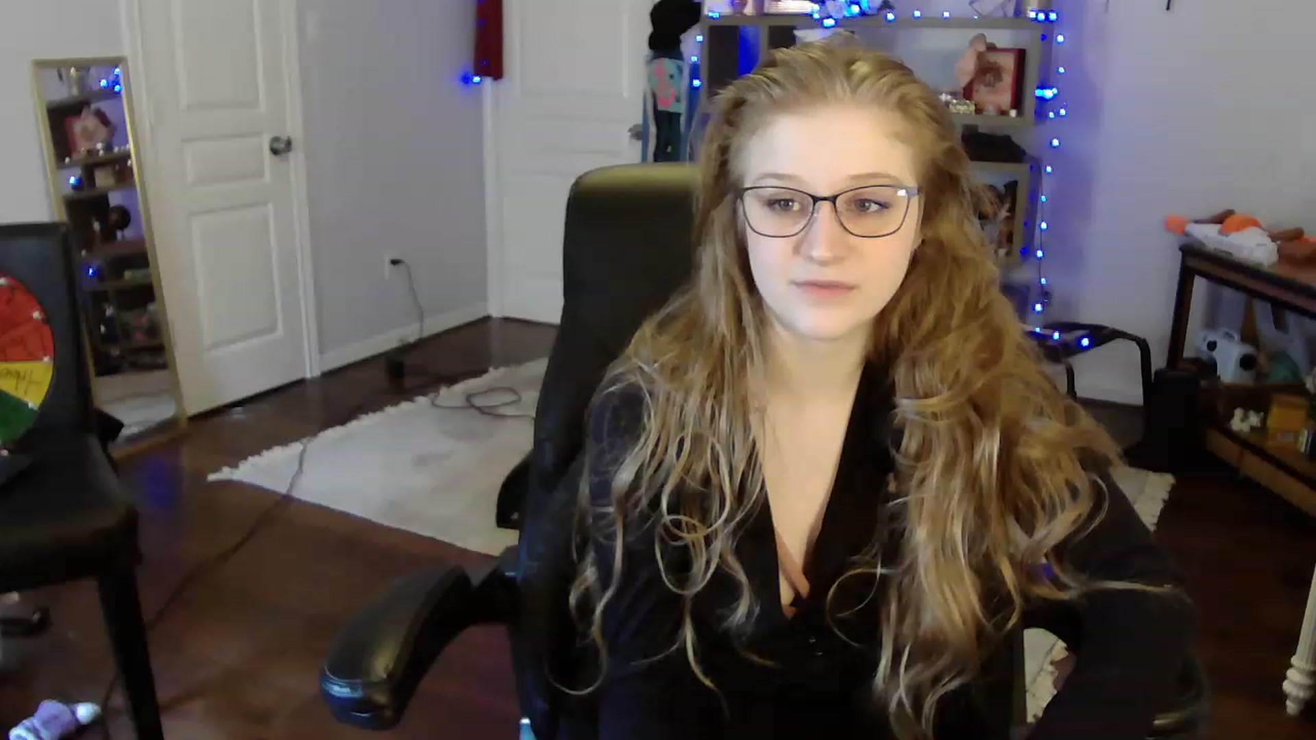Gallery image thumbnail from Bunnydathug's myfreecams stream on, 05/03/2023, 18:29 image 5 of 20