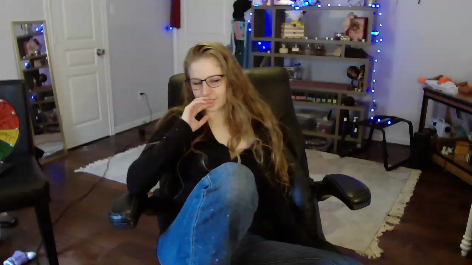 Gallery image thumbnail from Bunnydathug's myfreecams stream on, 05/03/2023, 18:29 image 1 of 20