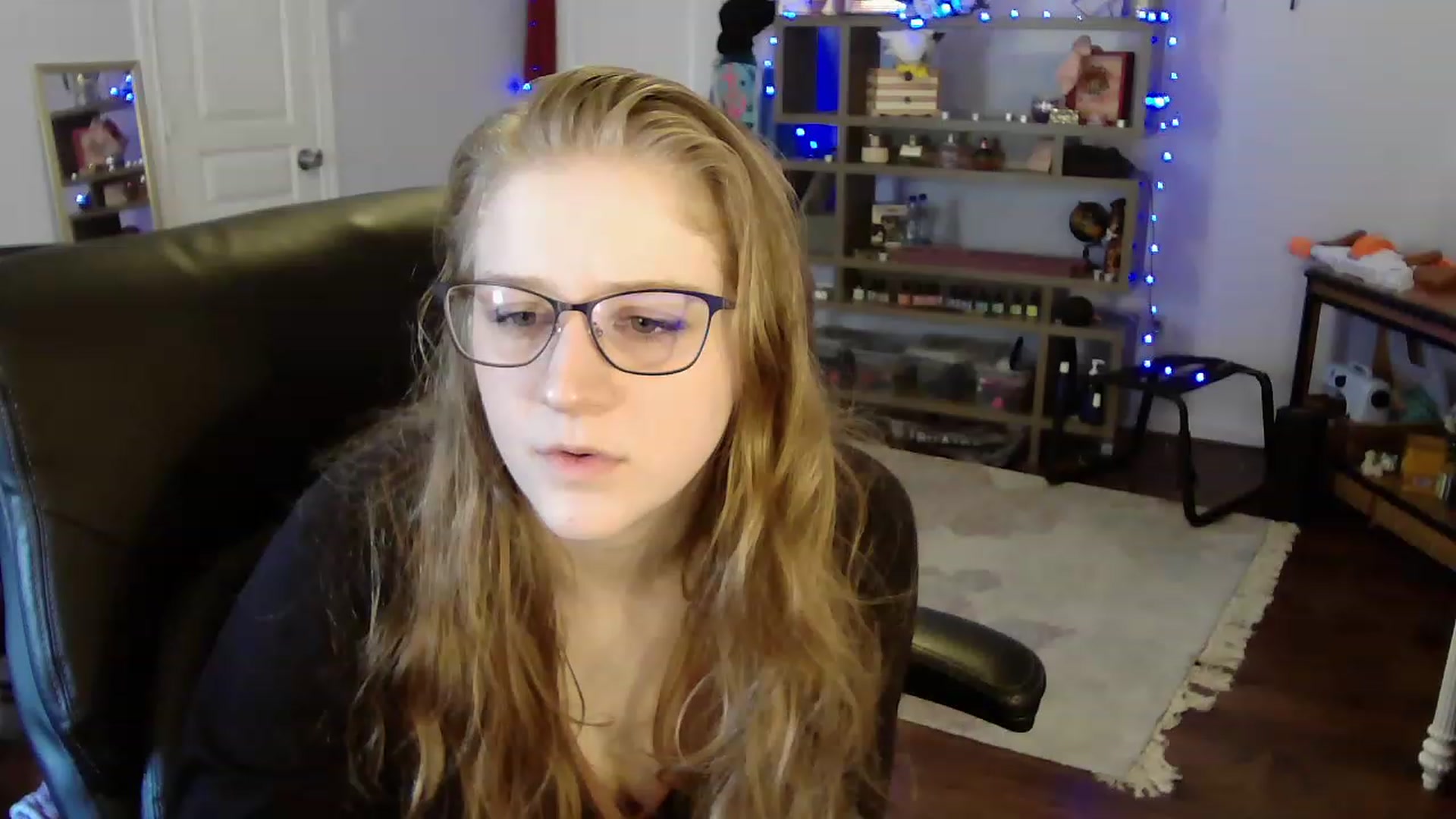 Gallery image thumbnail from Bunnydathug's myfreecams stream on, 05/03/2023, 18:29 image 16 of 20