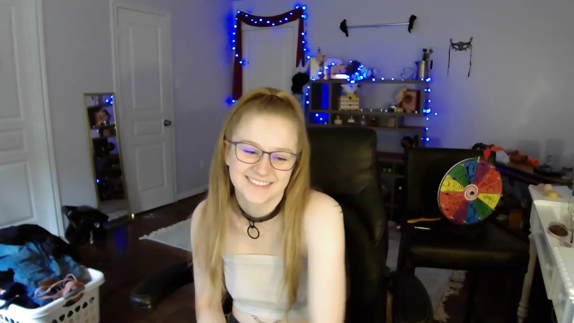 Gallery image thumbnail from Bunnydathug's myfreecams stream on, 05/04/2023, 16:29 image 9 of 20