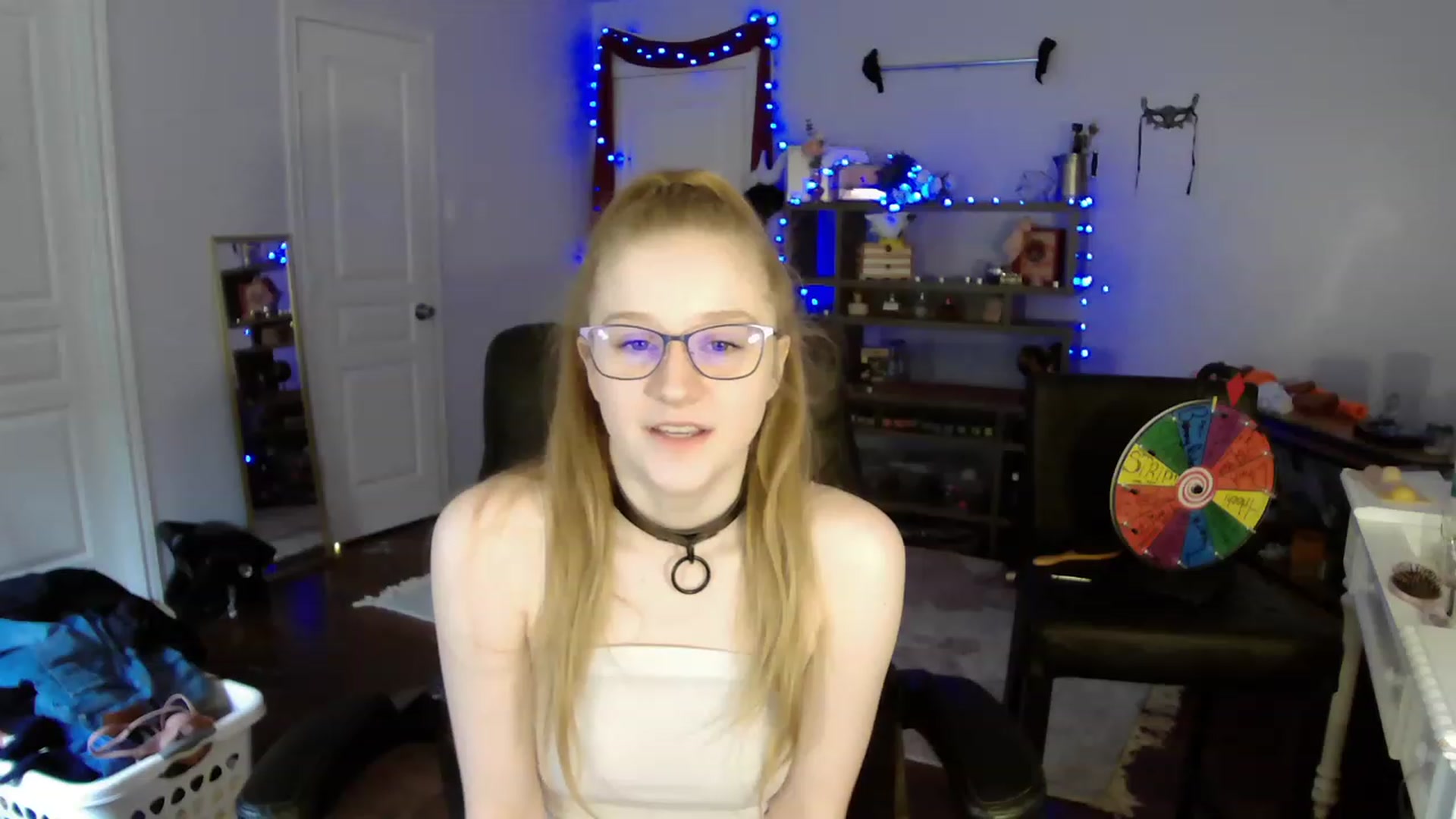 Gallery image thumbnail from Bunnydathug's myfreecams stream on, 05/04/2023, 16:29 image 14 of 20