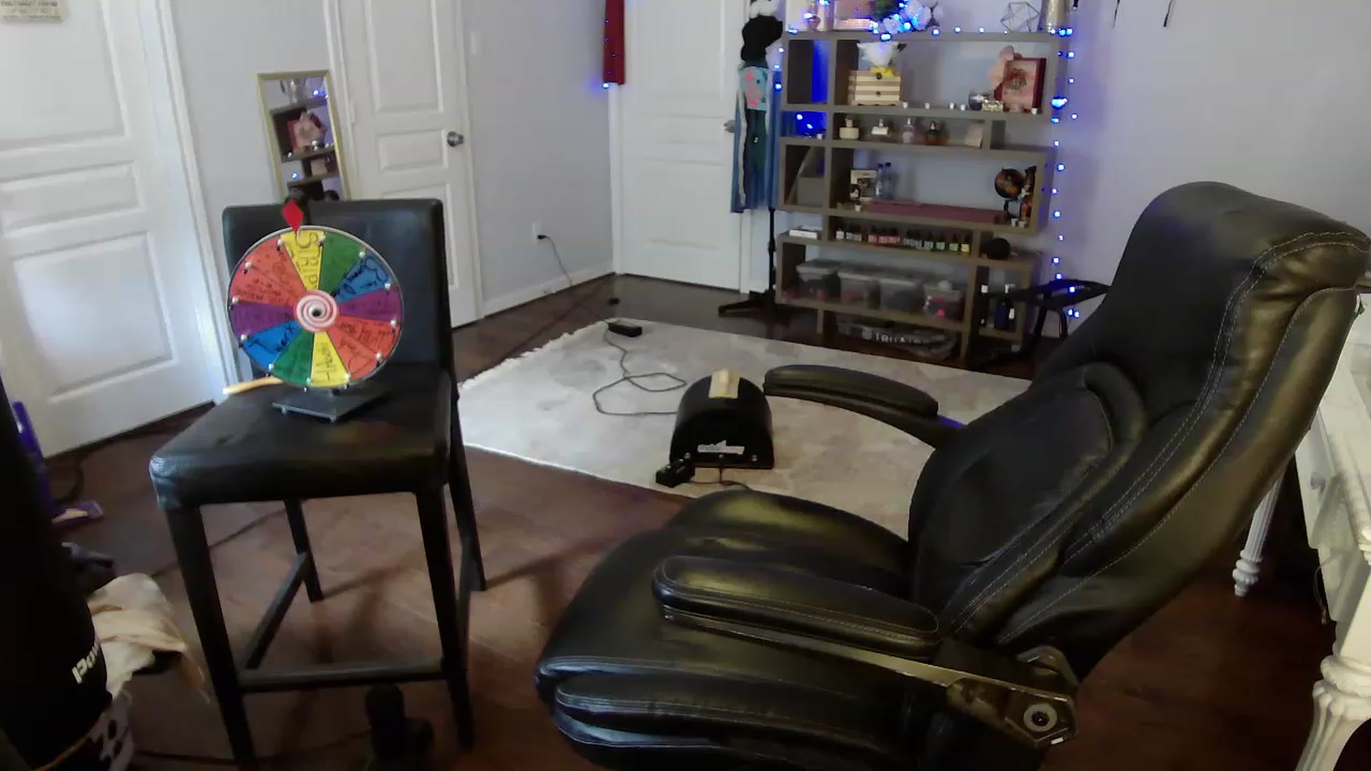 Gallery image thumbnail from Bunnydathug's myfreecams stream on, 05/05/2023, 17:57 image 15 of 20