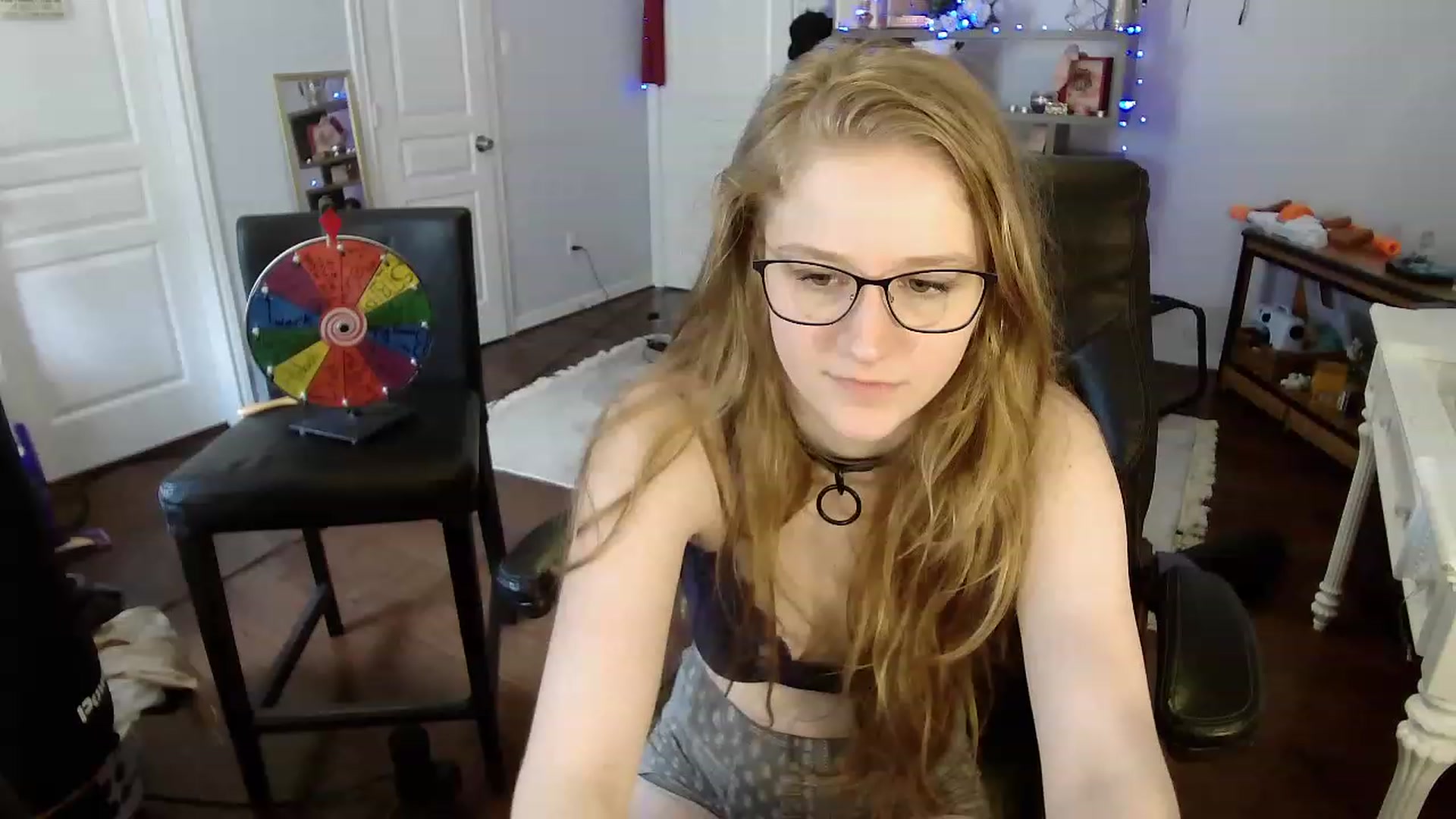 Gallery image thumbnail from Bunnydathug's myfreecams stream on, 05/05/2023, 18:48 image 18 of 20