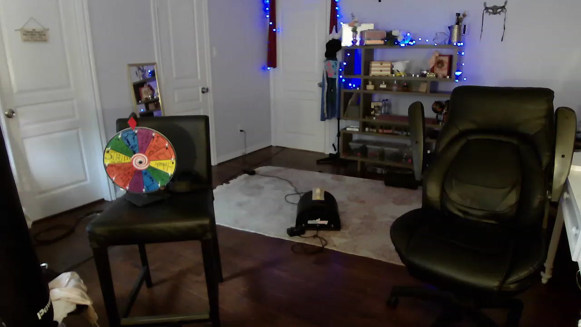 Gallery image thumbnail from Bunnydathug's myfreecams stream on, 05/07/2023, 21:40 image 19 of 20