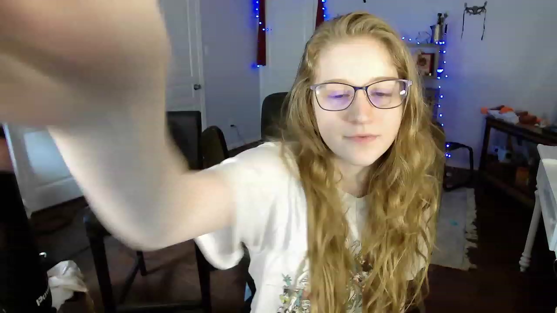 Gallery image thumbnail from Bunnydathug's myfreecams stream on, 05/07/2023, 21:40 image 14 of 20