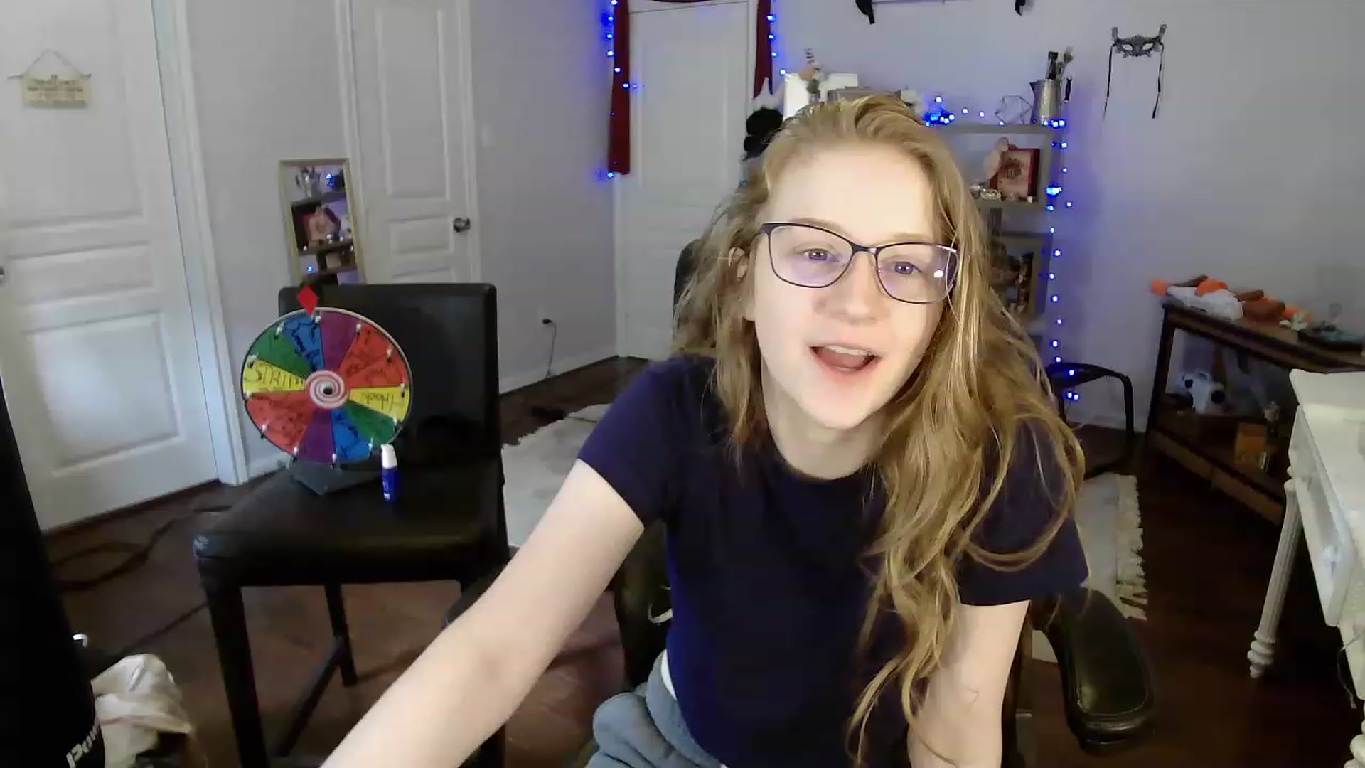 Gallery image thumbnail from Bunnydathug's myfreecams stream on, 05/08/2023, 15:32 image 3 of 20