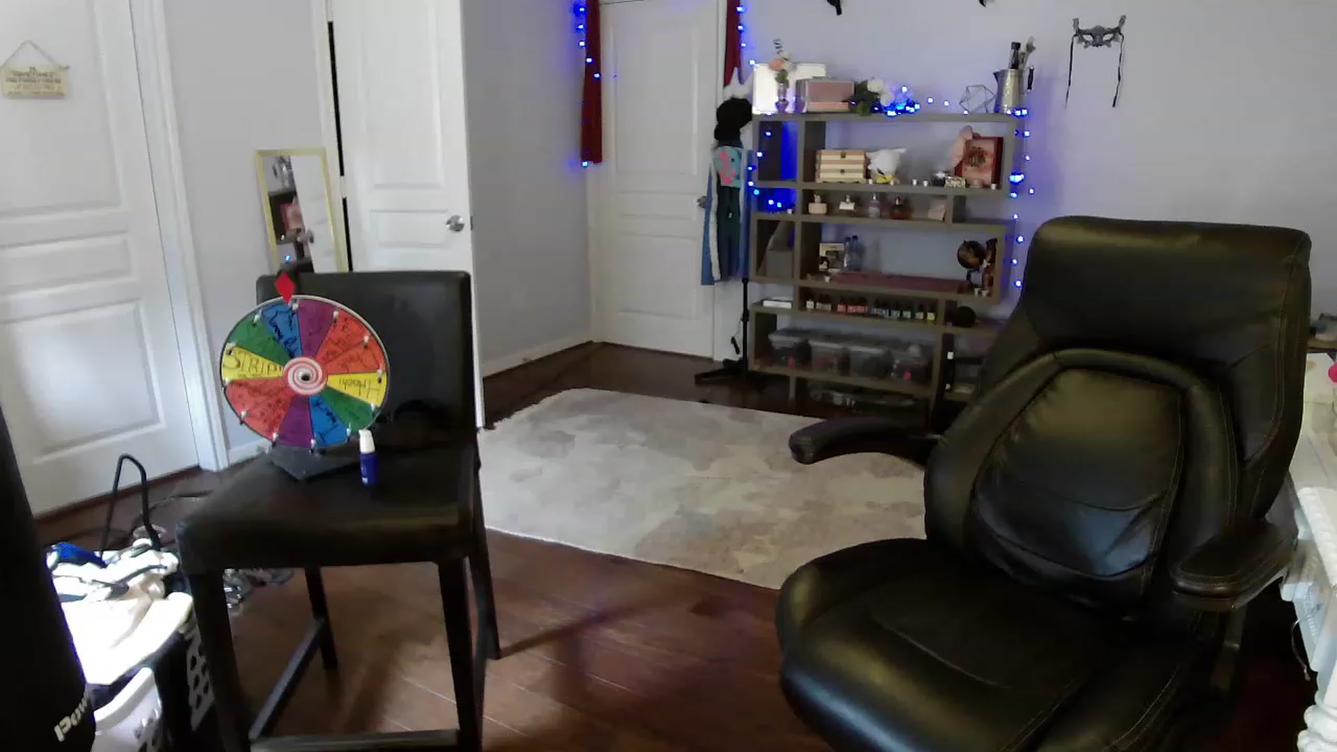 Gallery image thumbnail from Bunnydathug's myfreecams stream on, 05/08/2023, 16:48 image 1 of 20