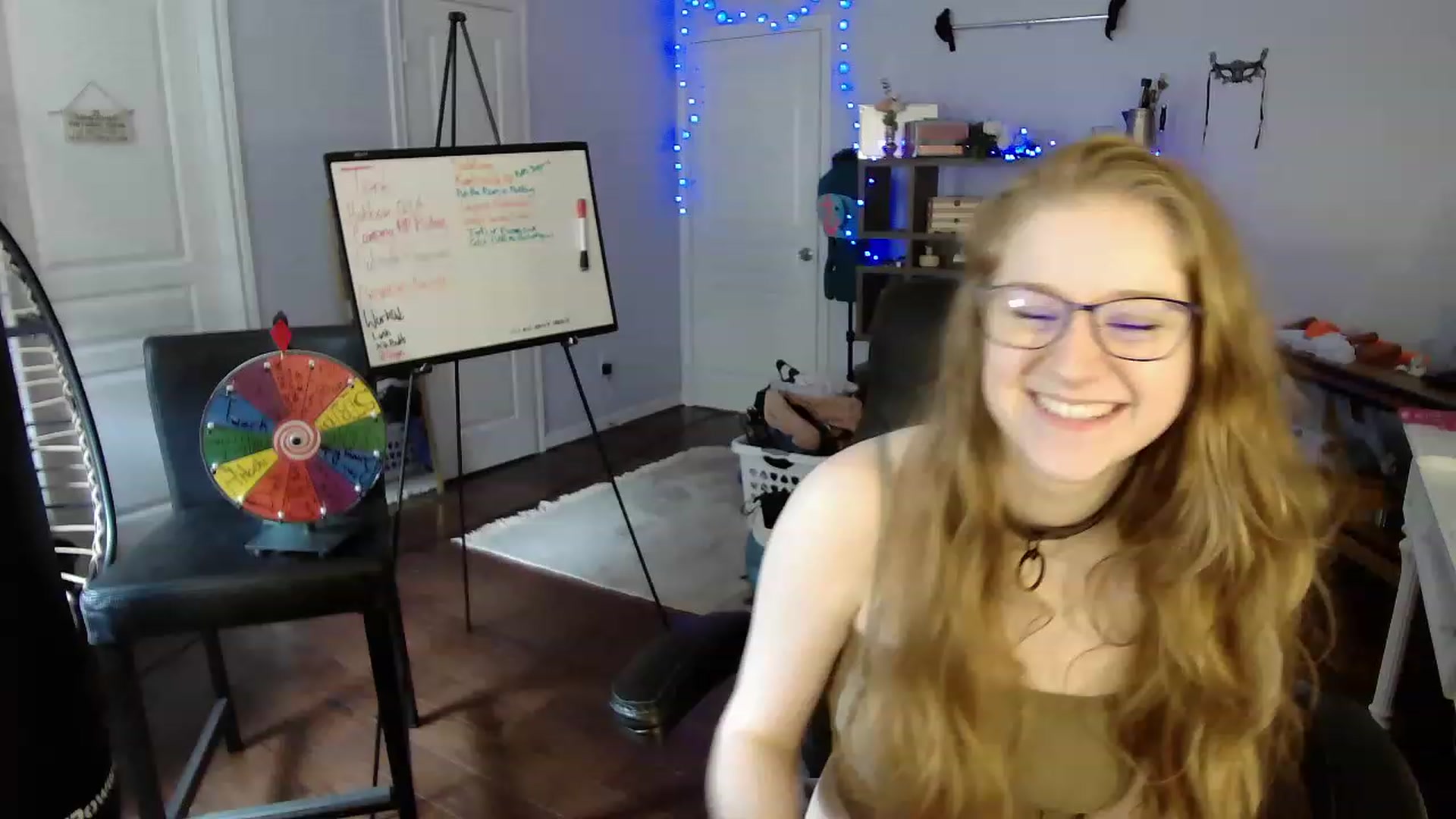 Gallery image thumbnail from Bunnydathug's myfreecams stream on, 05/10/2023, 18:35 image 16 of 20