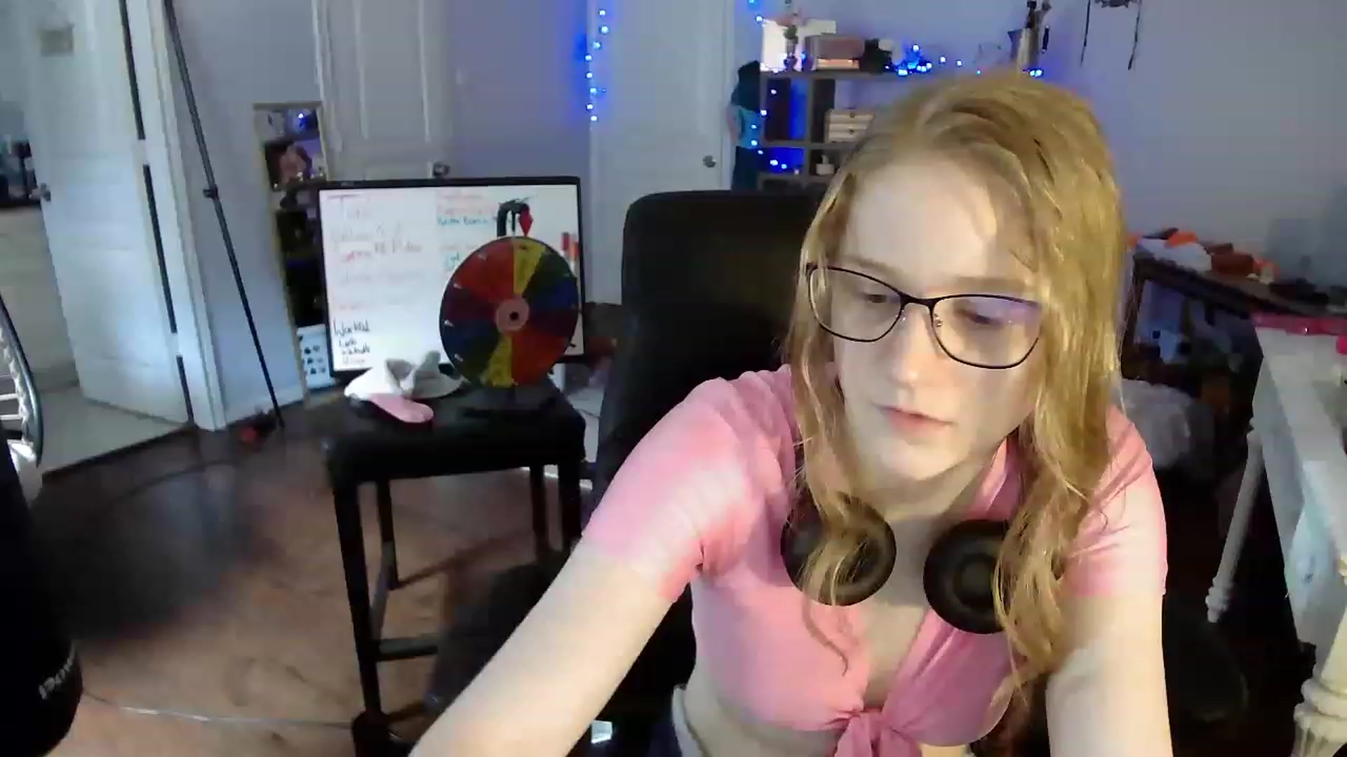 Gallery image thumbnail from Bunnydathug's myfreecams stream on, 05/12/2023, 16:55 image 14 of 20