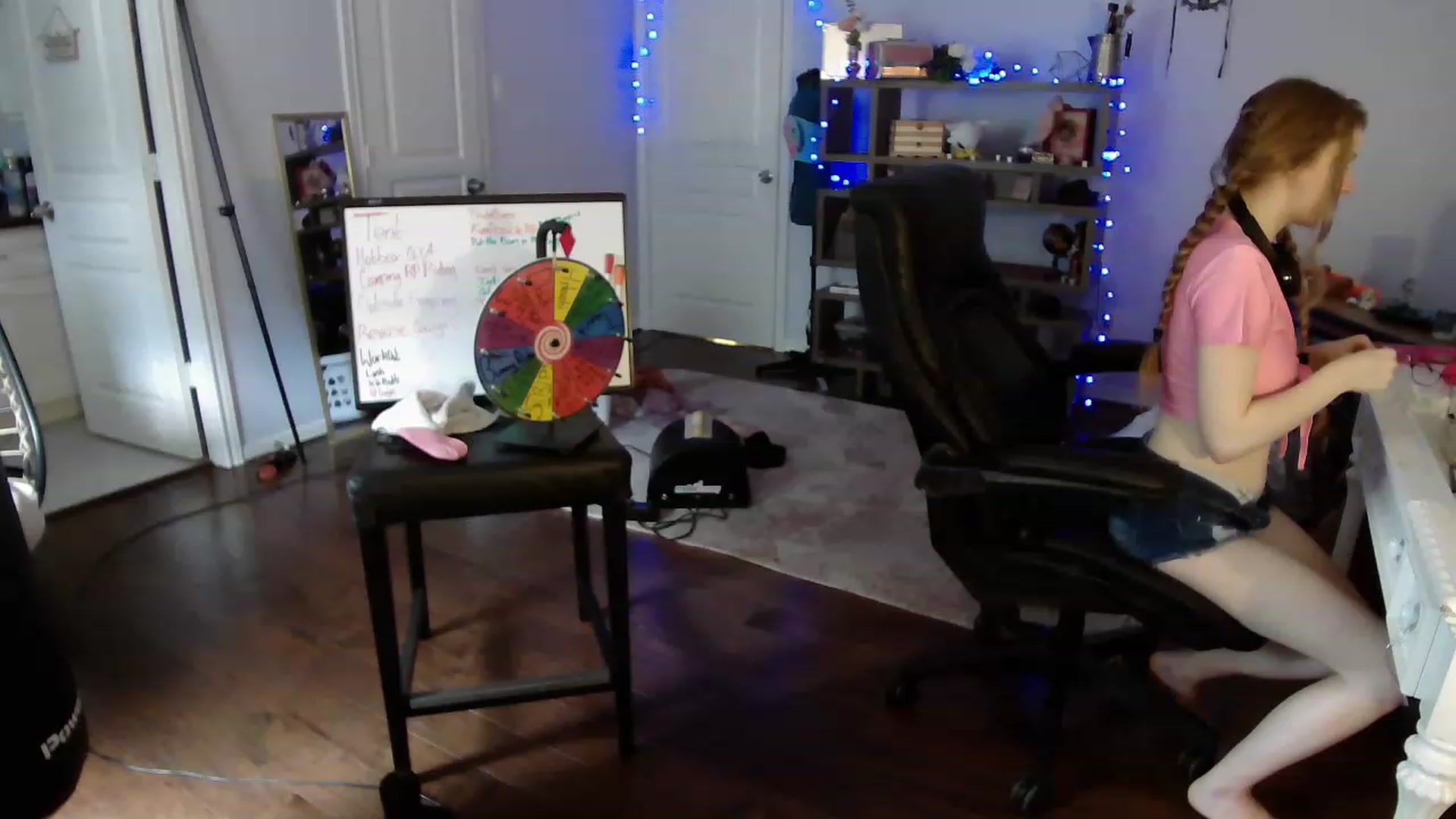 Gallery image thumbnail from Bunnydathug's myfreecams stream on, 05/12/2023, 16:55 image 15 of 20