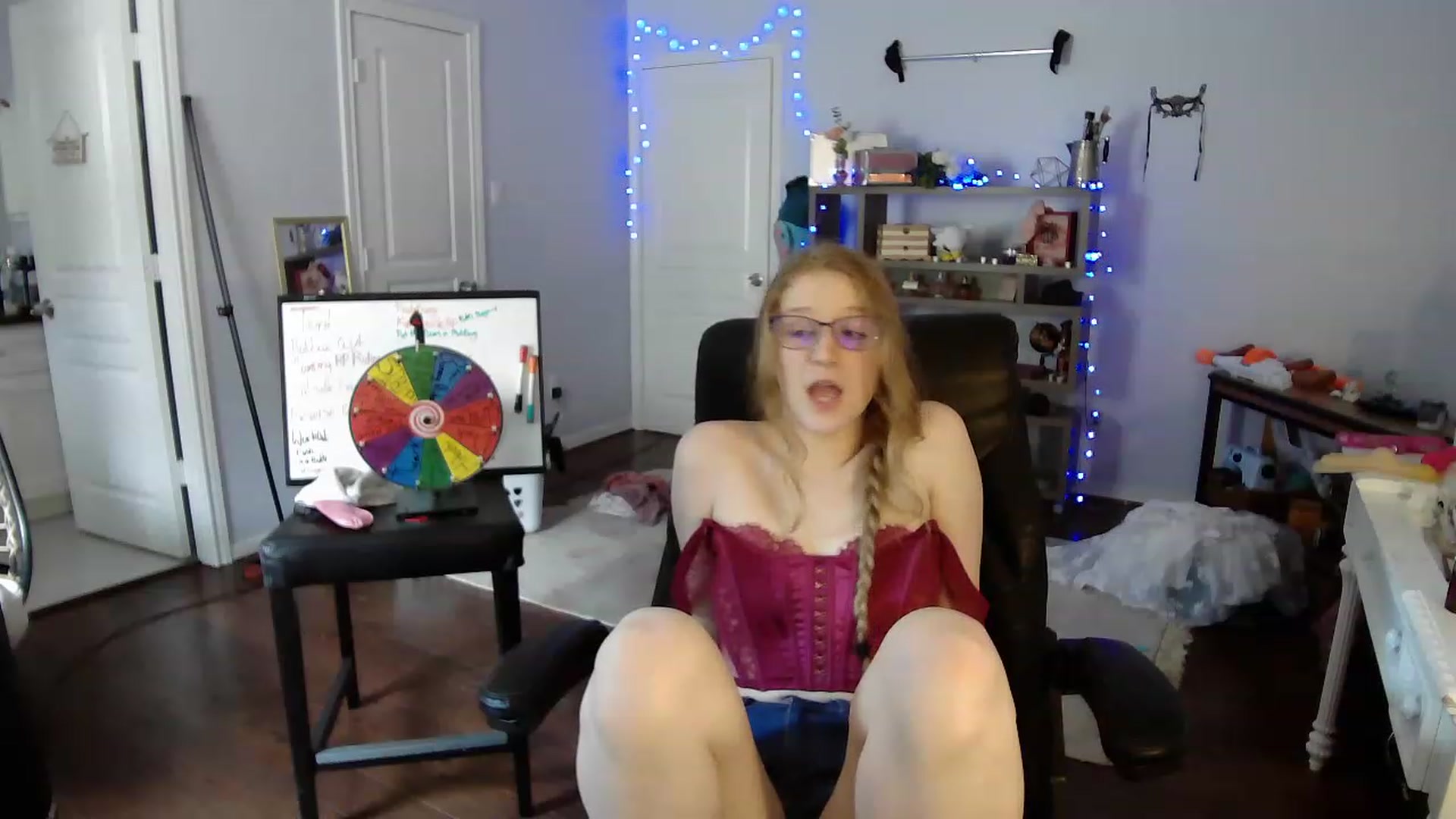 Gallery image thumbnail from Bunnydathug's myfreecams stream on, 05/12/2023, 18:16 image 11 of 20