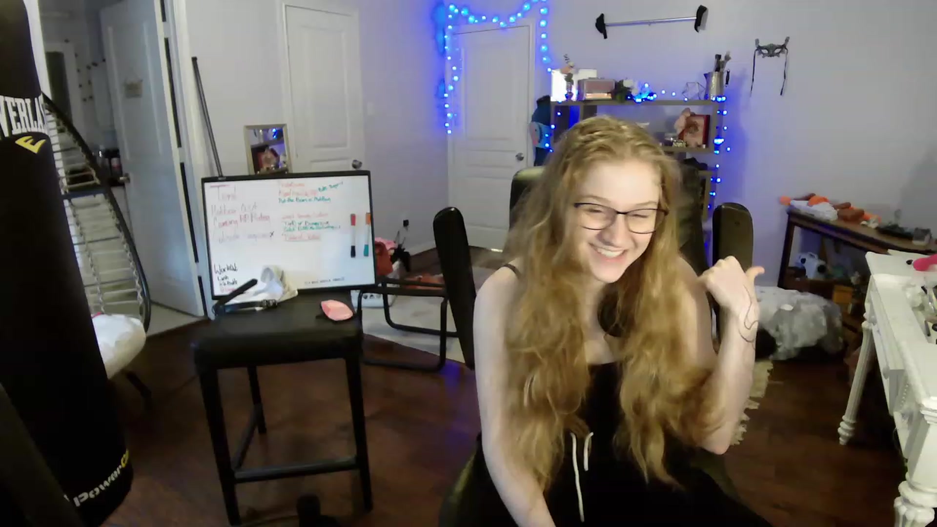 Gallery image thumbnail from Bunnydathug's myfreecams stream on, 05/13/2023, 15:27 image 6 of 20