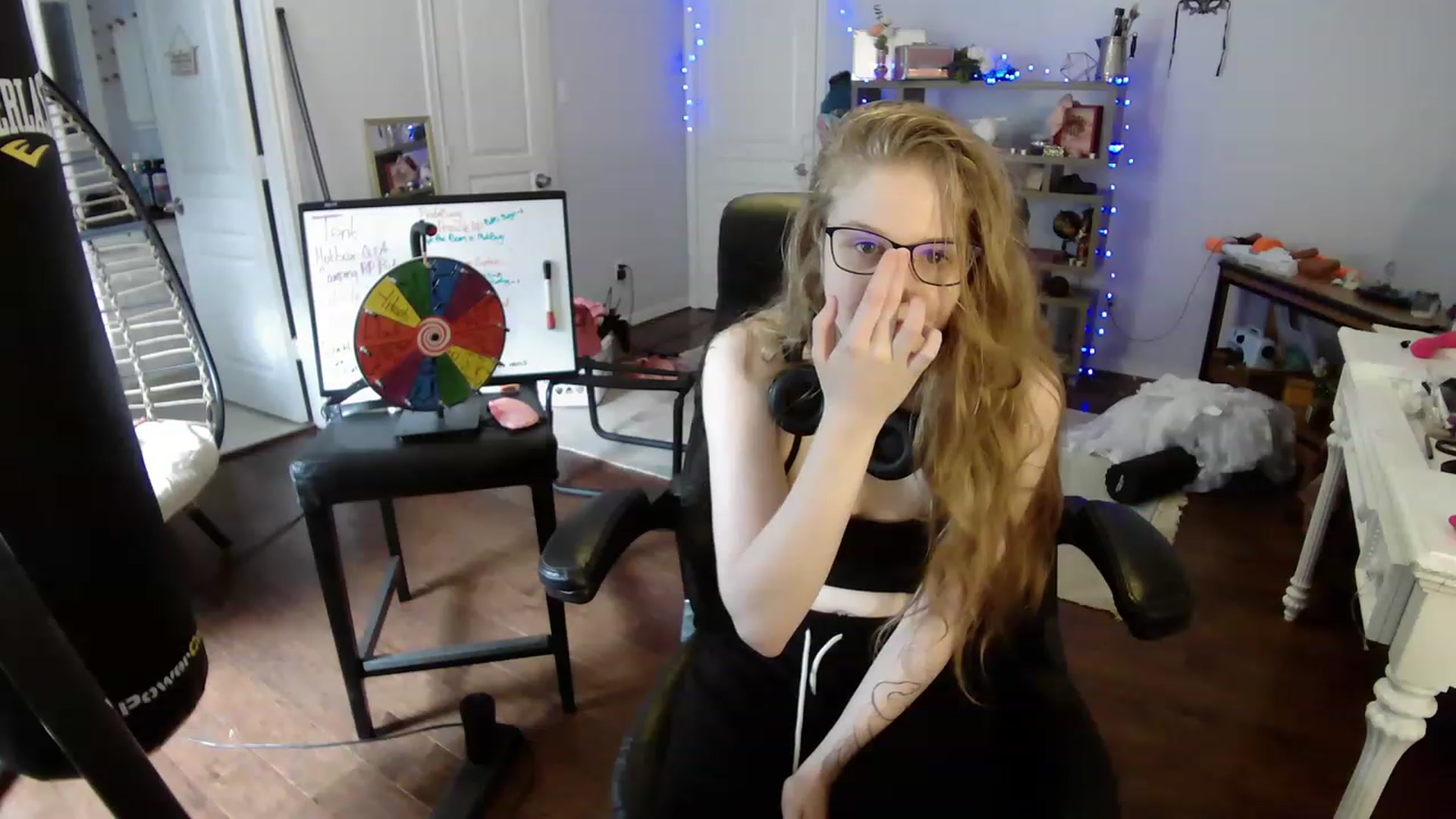 Gallery image thumbnail from Bunnydathug's myfreecams stream on, 05/13/2023, 18:40 image 2 of 20