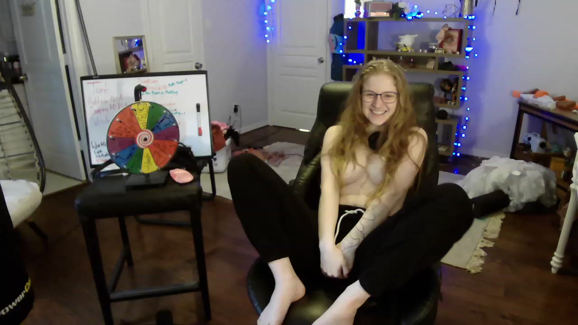 Gallery image thumbnail from Bunnydathug's myfreecams stream on, 05/13/2023, 19:25 image 7 of 20