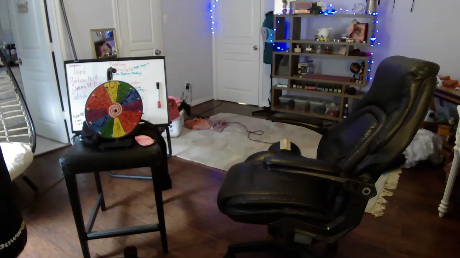 Gallery image thumbnail from Bunnydathug's myfreecams stream on, 05/13/2023, 19:25 image 20 of 20