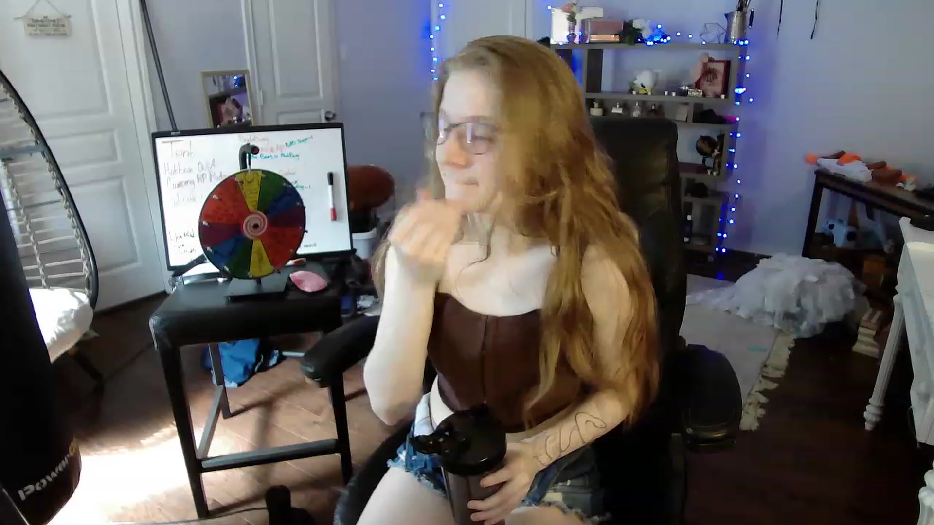 Gallery image thumbnail from Bunnydathug's myfreecams stream on, 05/15/2023, 15:11 image 16 of 20
