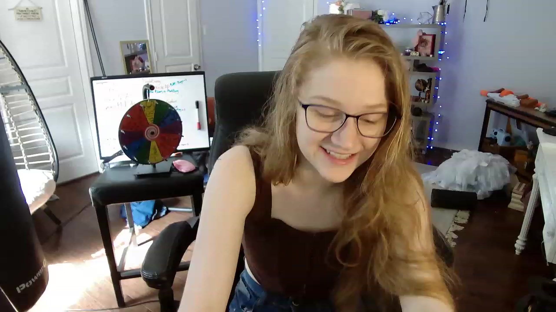 Gallery image thumbnail from Bunnydathug's myfreecams stream on, 05/15/2023, 15:11 image 3 of 20