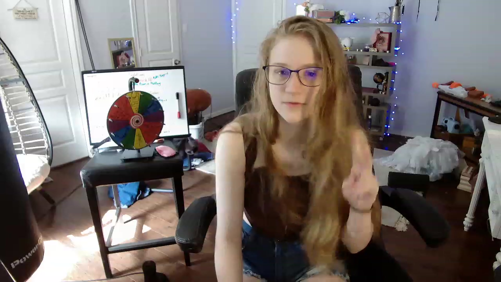 Gallery image thumbnail from Bunnydathug's myfreecams stream on, 05/15/2023, 15:11 image 5 of 20