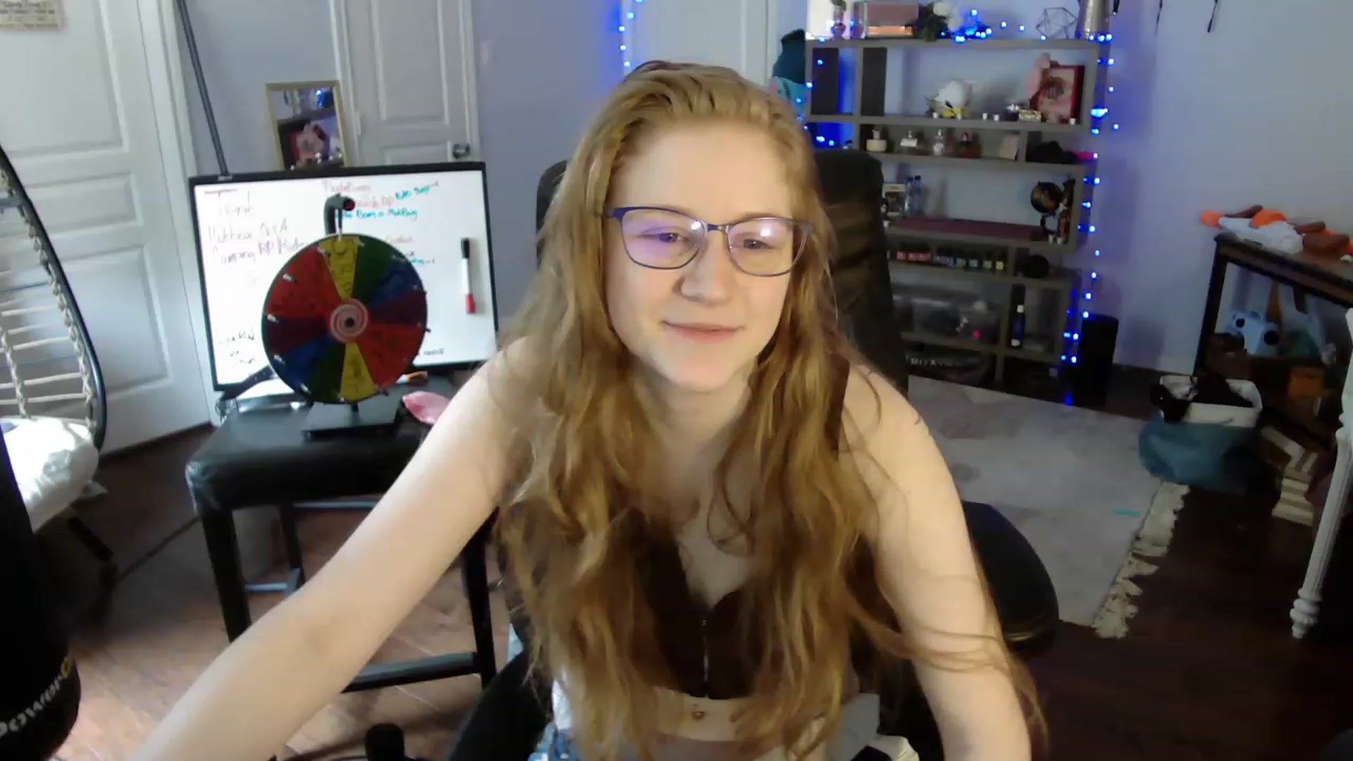 Gallery image thumbnail from Bunnydathug's myfreecams stream on, 05/15/2023, 16:36 image 3 of 20