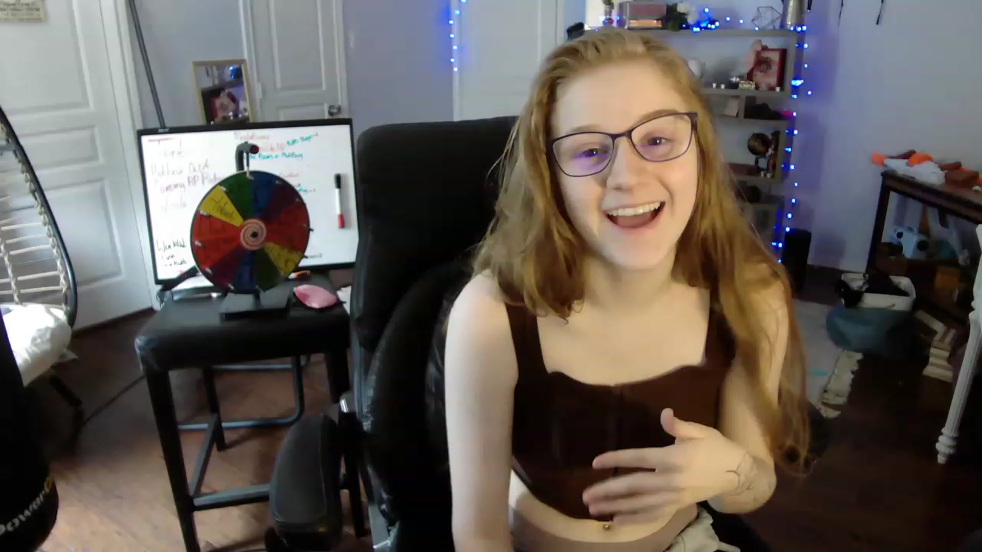 Gallery image thumbnail from Bunnydathug's myfreecams stream on, 05/15/2023, 16:36 image 15 of 20